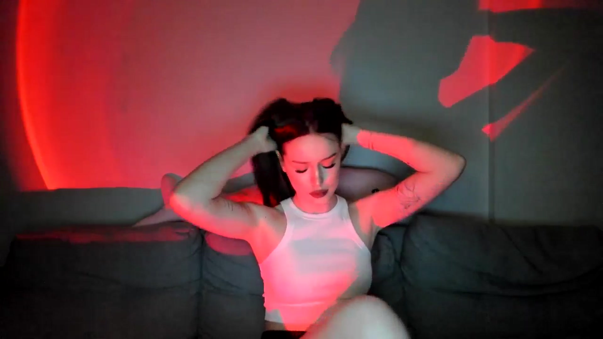 Gallery image thumbnail from IsabellRrose's myfreecams stream on, 04/11/2025, 17:22 image 17 of 20