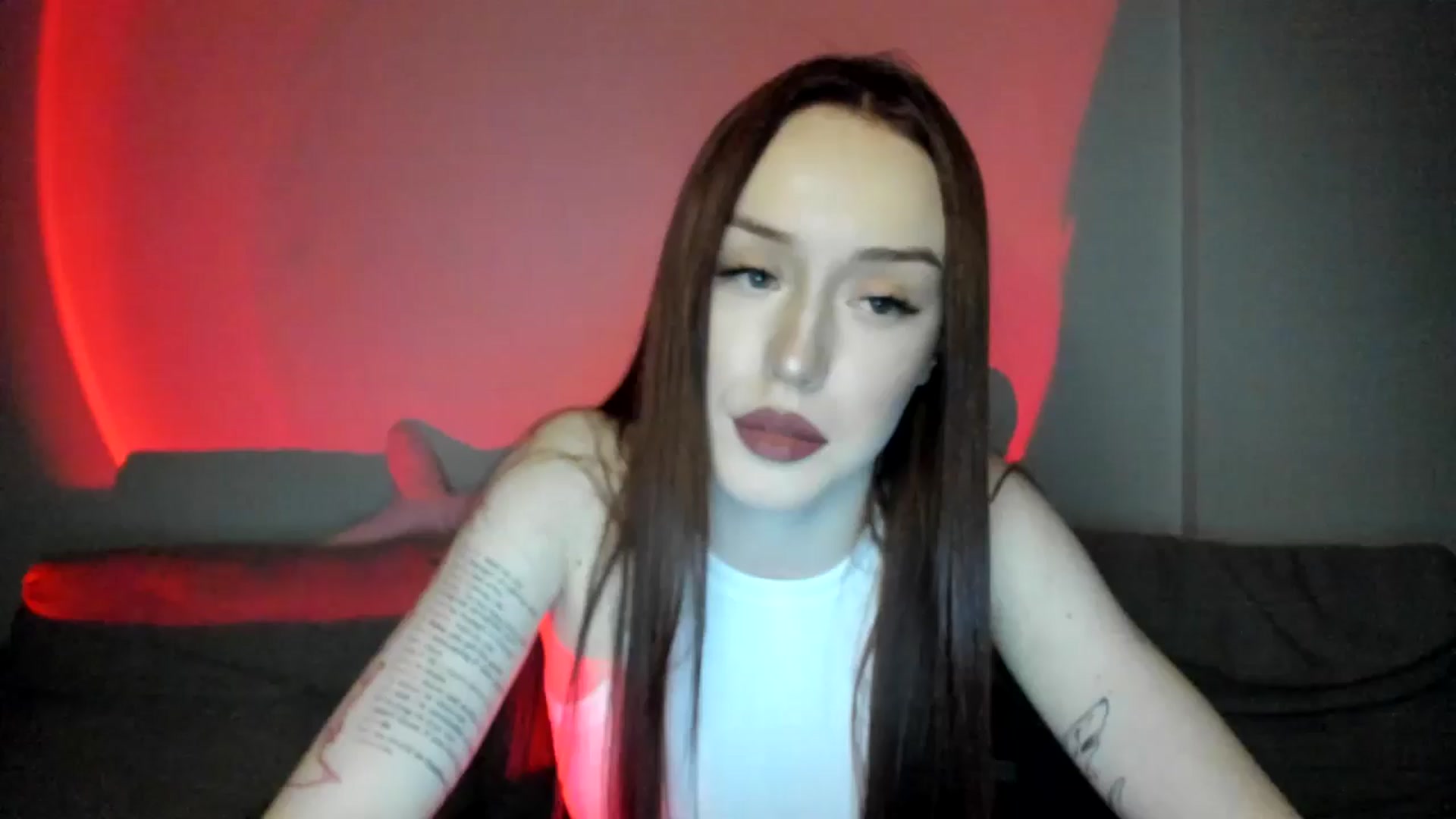 Gallery image thumbnail from IsabellRrose's myfreecams stream on, 04/11/2025, 17:46 image 12 of 20