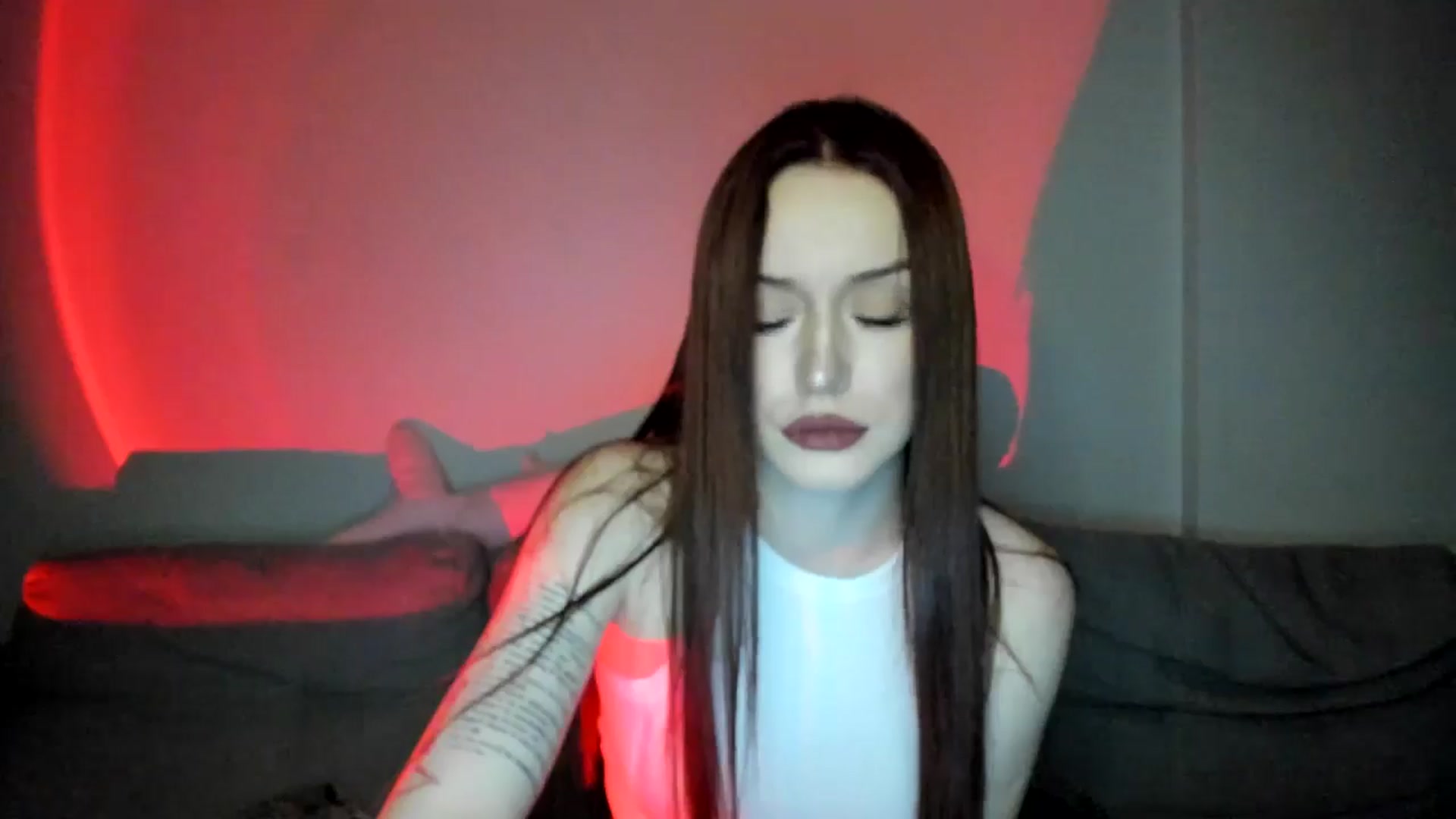 Gallery image thumbnail from IsabellRrose's myfreecams stream on, 04/11/2025, 17:46 image 11 of 20
