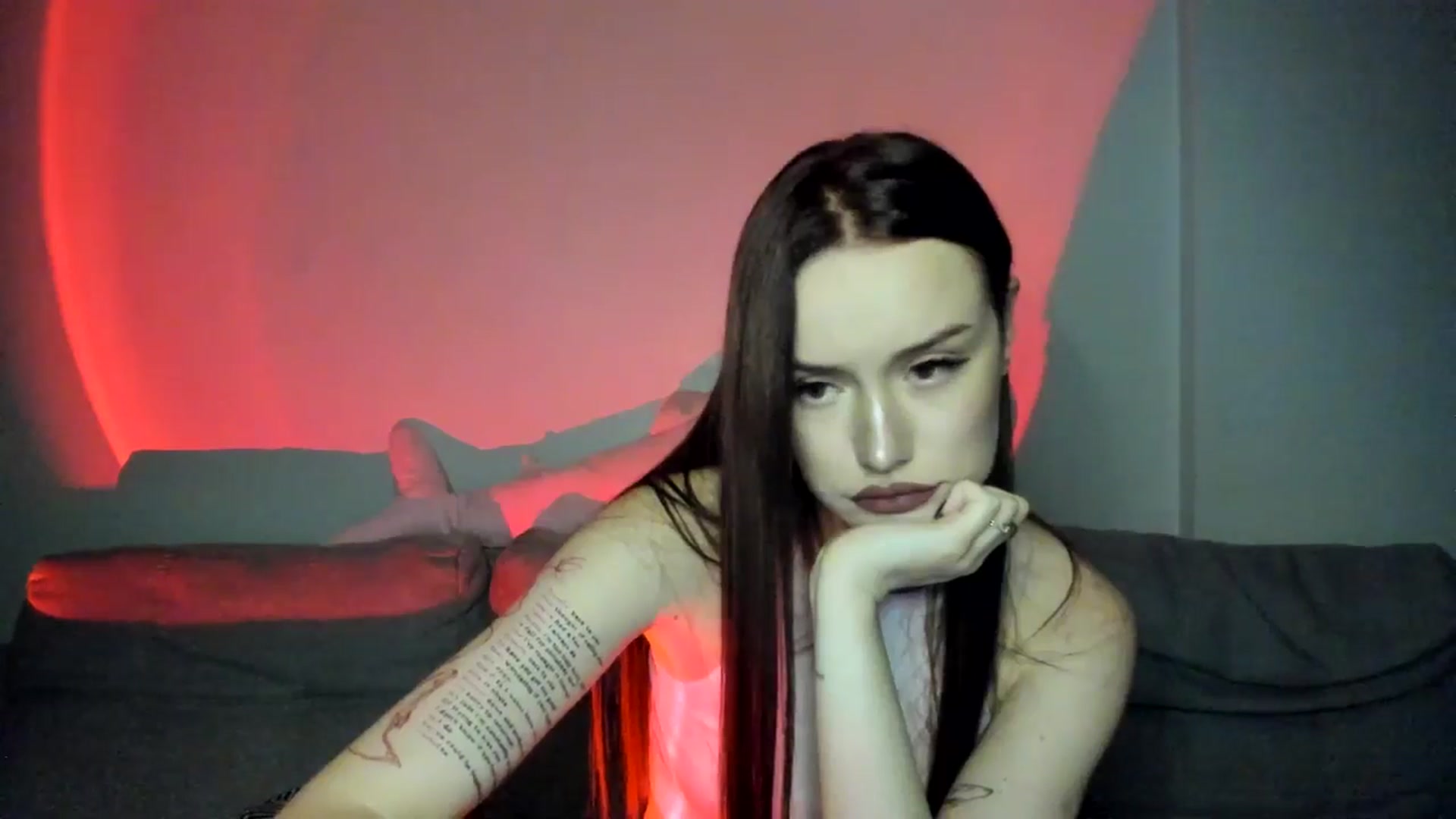 Gallery image thumbnail from IsabellRrose's myfreecams stream on, 04/11/2025, 18:01 image 2 of 20