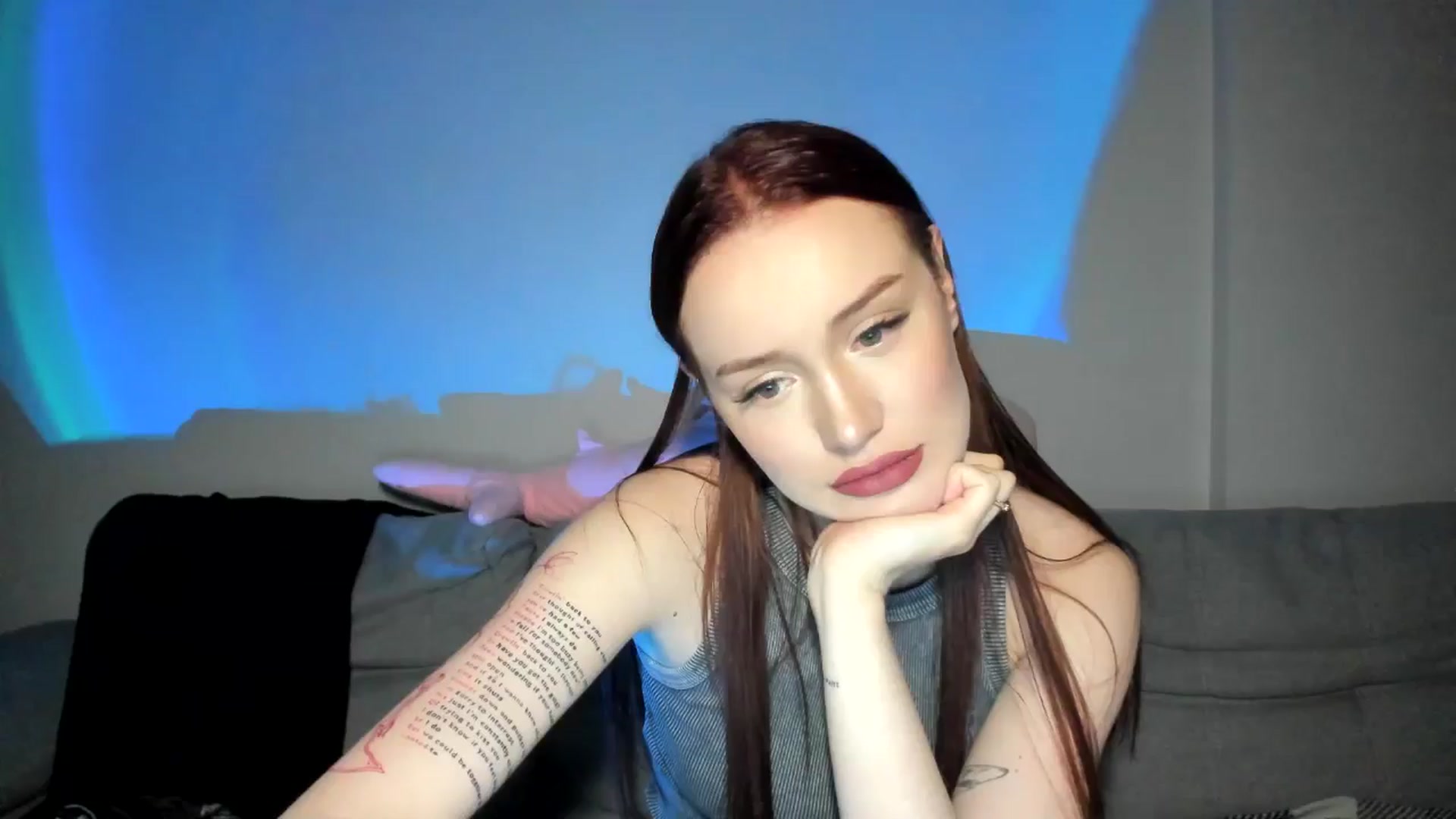Gallery image thumbnail from IsabellRrose's myfreecams stream on, 04/13/2025, 17:28 image 15 of 20