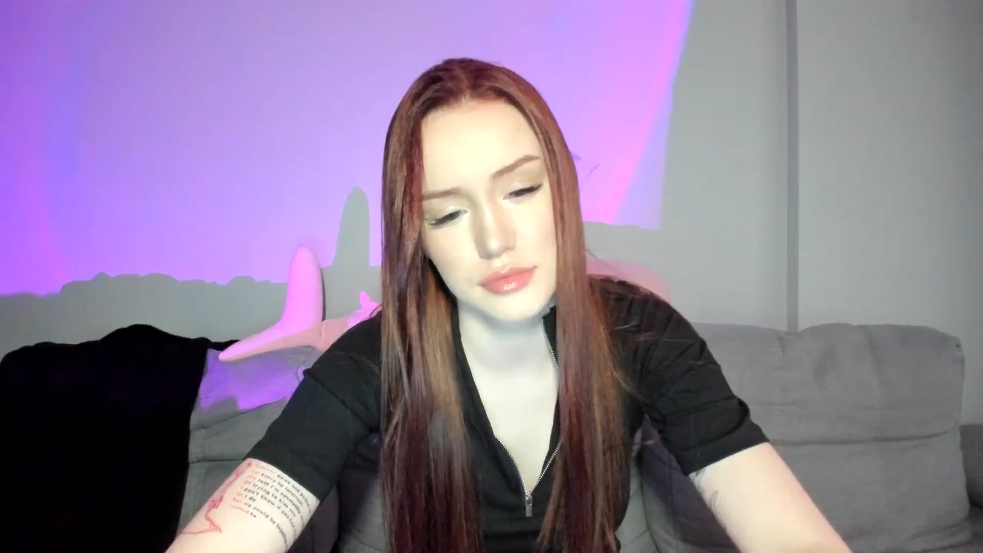 Gallery image thumbnail from IsabellRrose's myfreecams stream on, 04/14/2025, 13:07 image 4 of 20