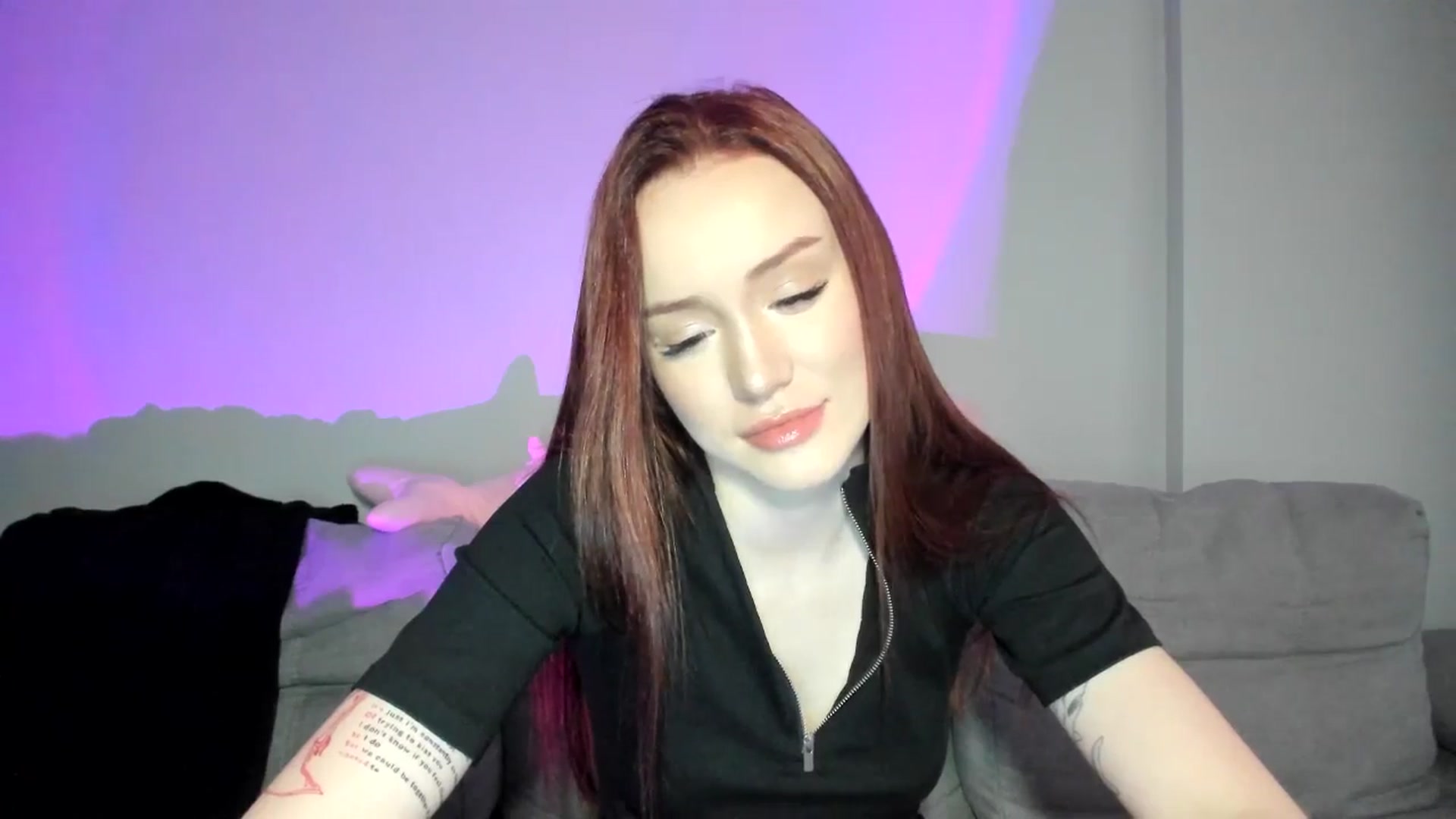 Gallery image thumbnail from IsabellRrose's myfreecams stream on, 04/14/2025, 13:07 image 13 of 20