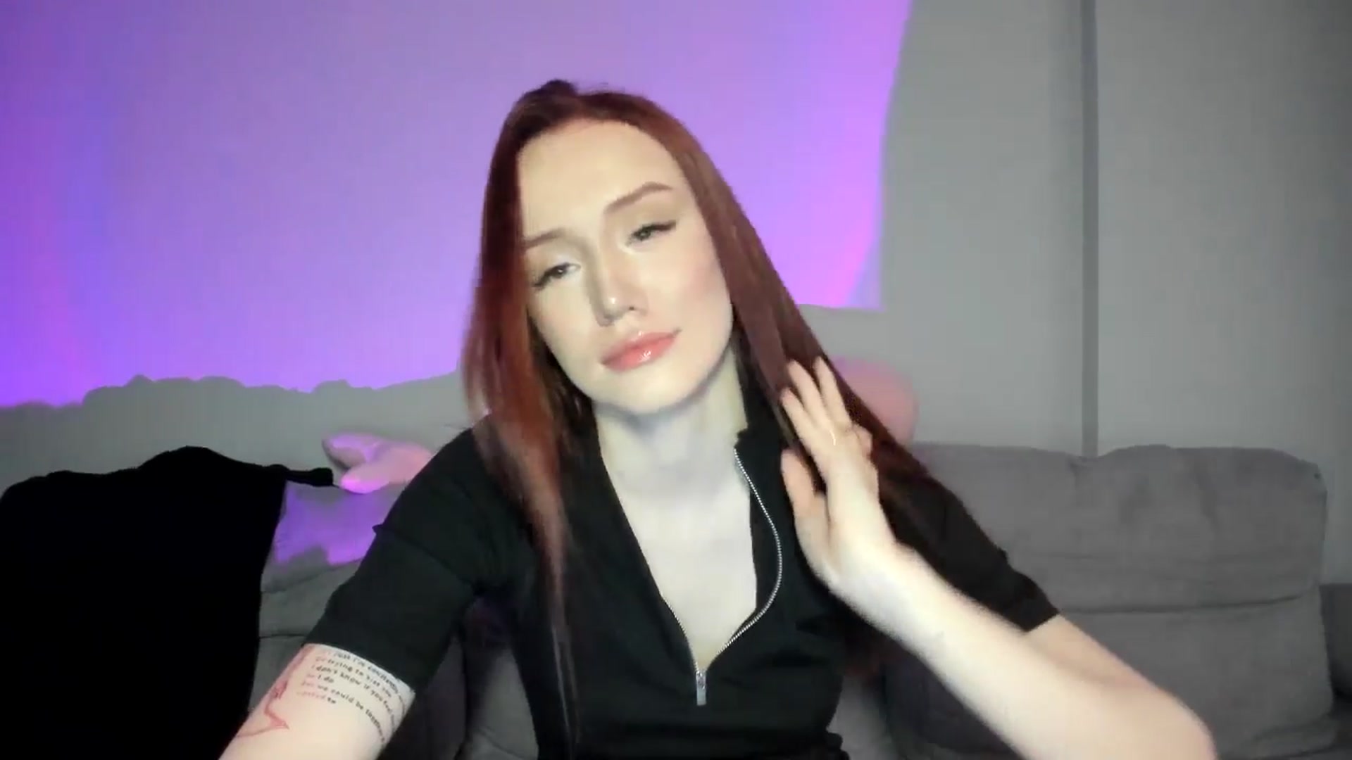 Gallery image thumbnail from IsabellRrose's myfreecams stream on, 04/14/2025, 13:07 image 12 of 20