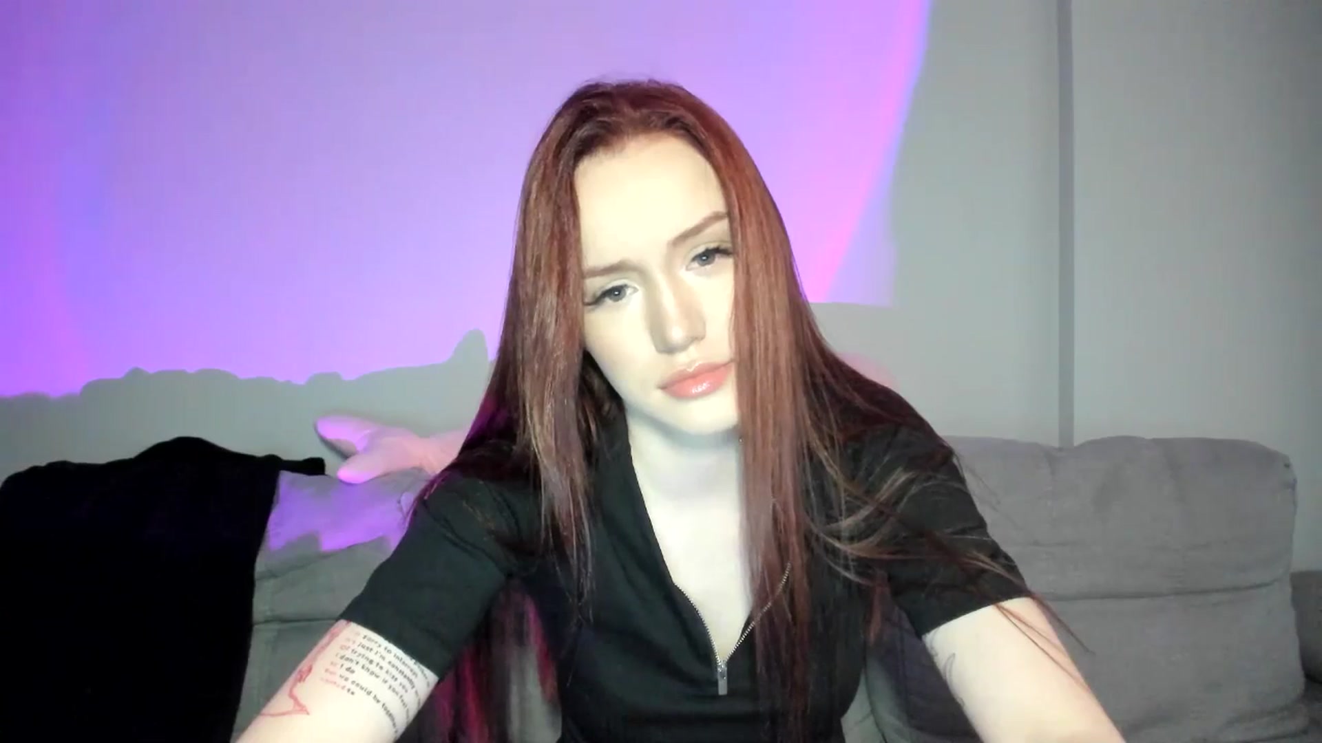 Gallery image thumbnail from IsabellRrose's myfreecams stream on, 04/14/2025, 13:07 image 19 of 20