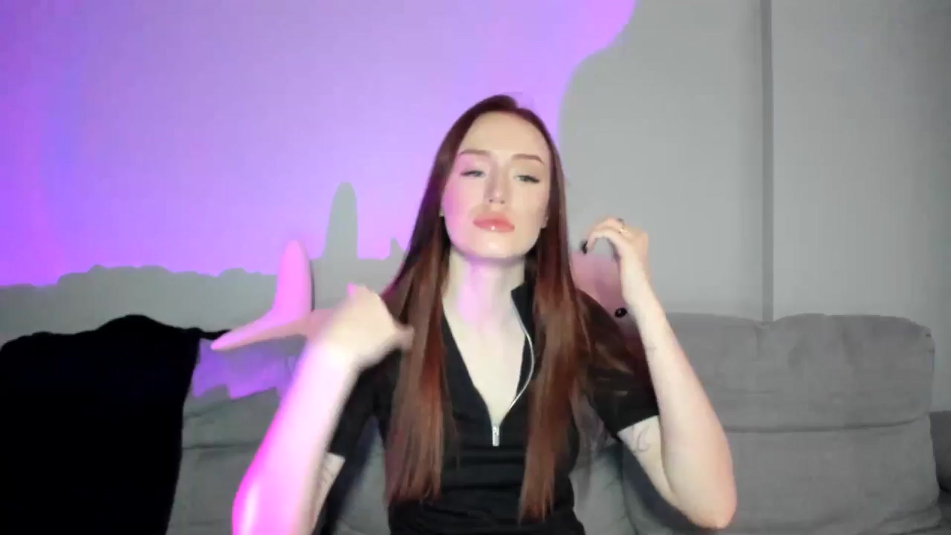 Gallery image thumbnail from IsabellRrose's myfreecams stream on, 04/14/2025, 13:07 image 1 of 20