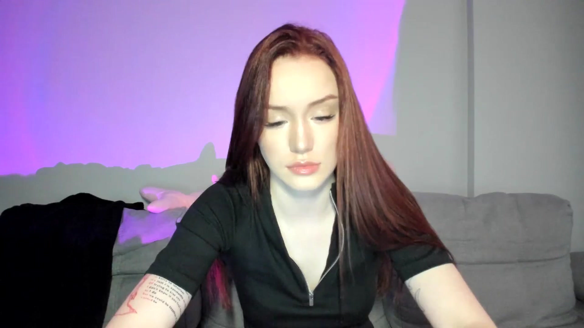 Gallery image thumbnail from IsabellRrose's myfreecams stream on, 04/14/2025, 13:07 image 16 of 20