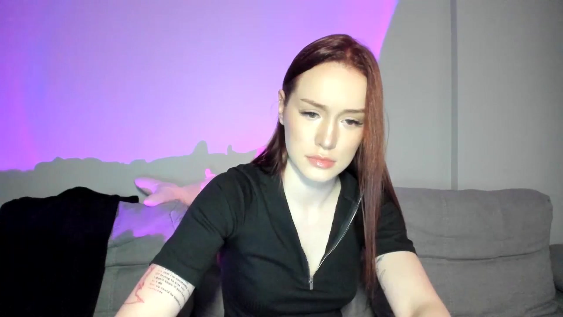 Gallery image thumbnail from IsabellRrose's myfreecams stream on, 04/14/2025, 14:18 image 7 of 20