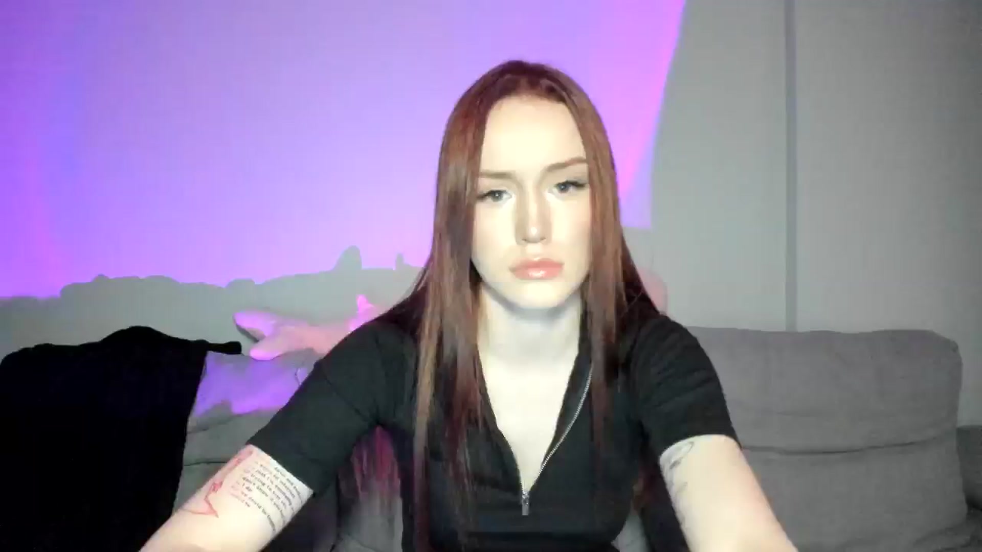 Gallery image thumbnail from IsabellRrose's myfreecams stream on, 04/14/2025, 14:42 image 15 of 20