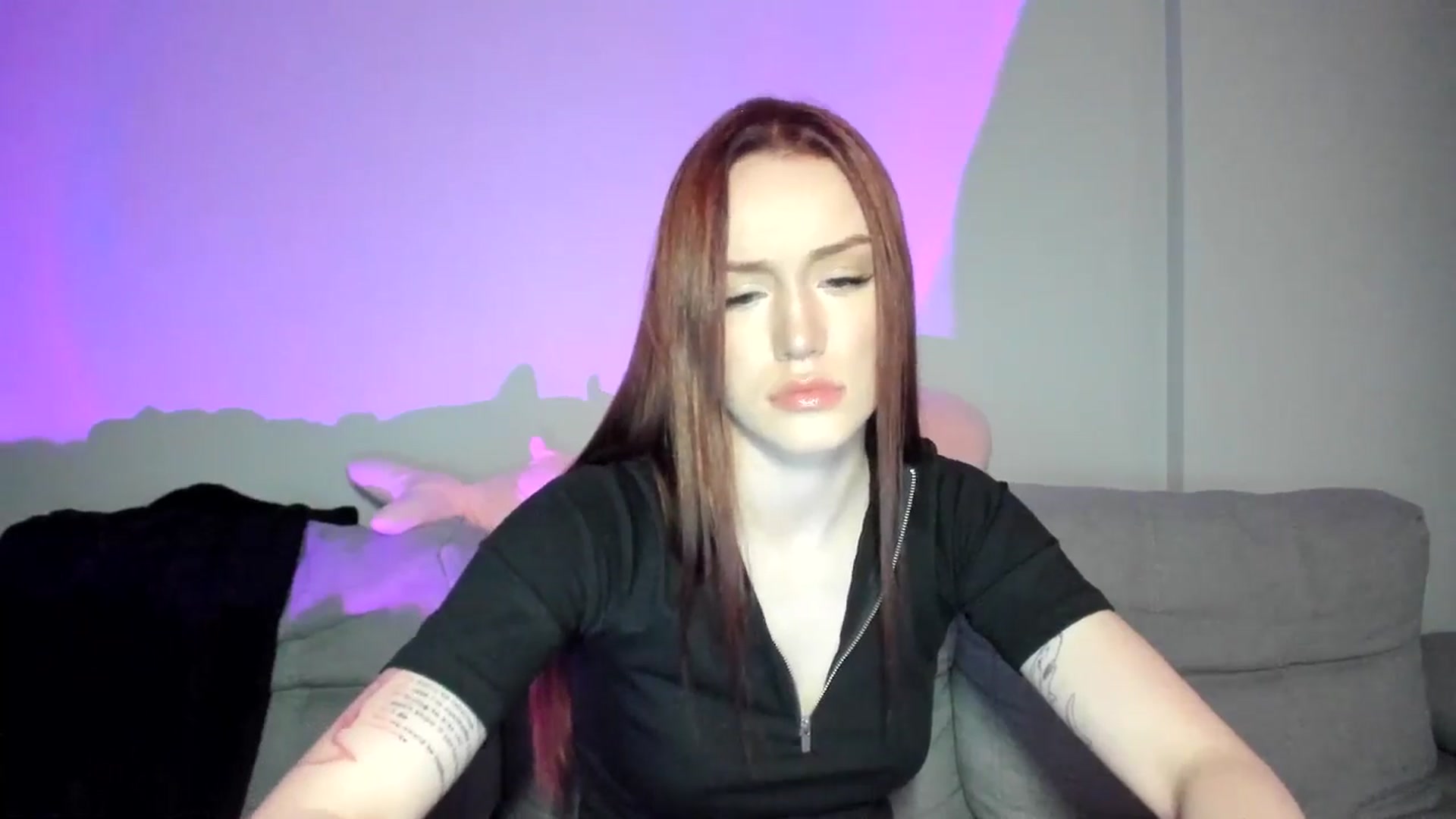 Gallery image thumbnail from IsabellRrose's myfreecams stream on, 04/14/2025, 14:42 image 9 of 20