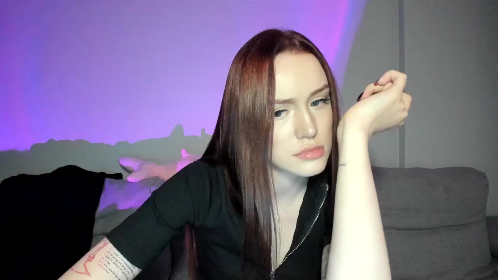 Gallery image thumbnail from IsabellRrose's myfreecams stream on, 04/14/2025, 14:42 image 8 of 20