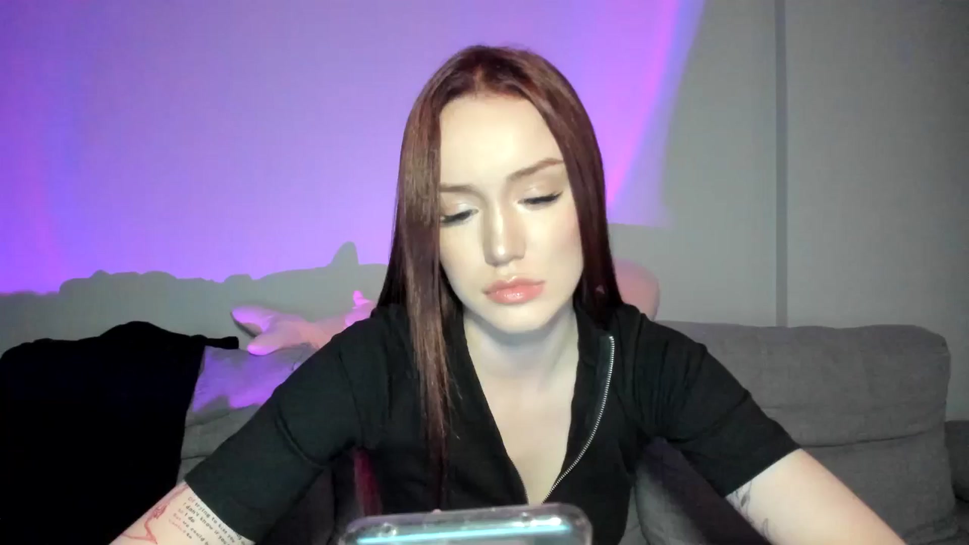 Gallery image thumbnail from IsabellRrose's myfreecams stream on, 04/14/2025, 14:42 image 5 of 20
