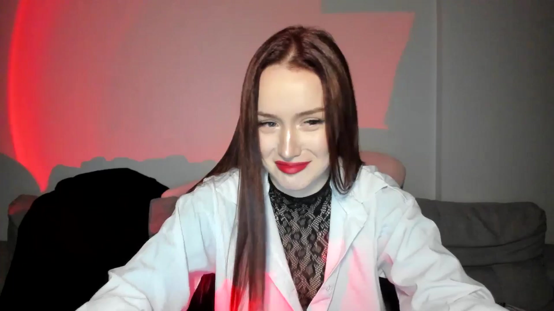 Gallery image thumbnail from IsabellRrose's myfreecams stream on, 04/16/2025, 17:14 image 5 of 20