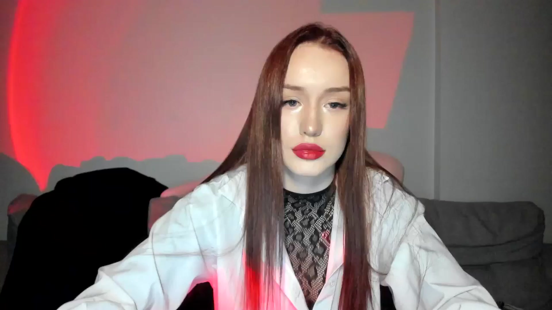 Gallery image thumbnail from IsabellRrose's myfreecams stream on, 04/16/2025, 17:14 image 3 of 20