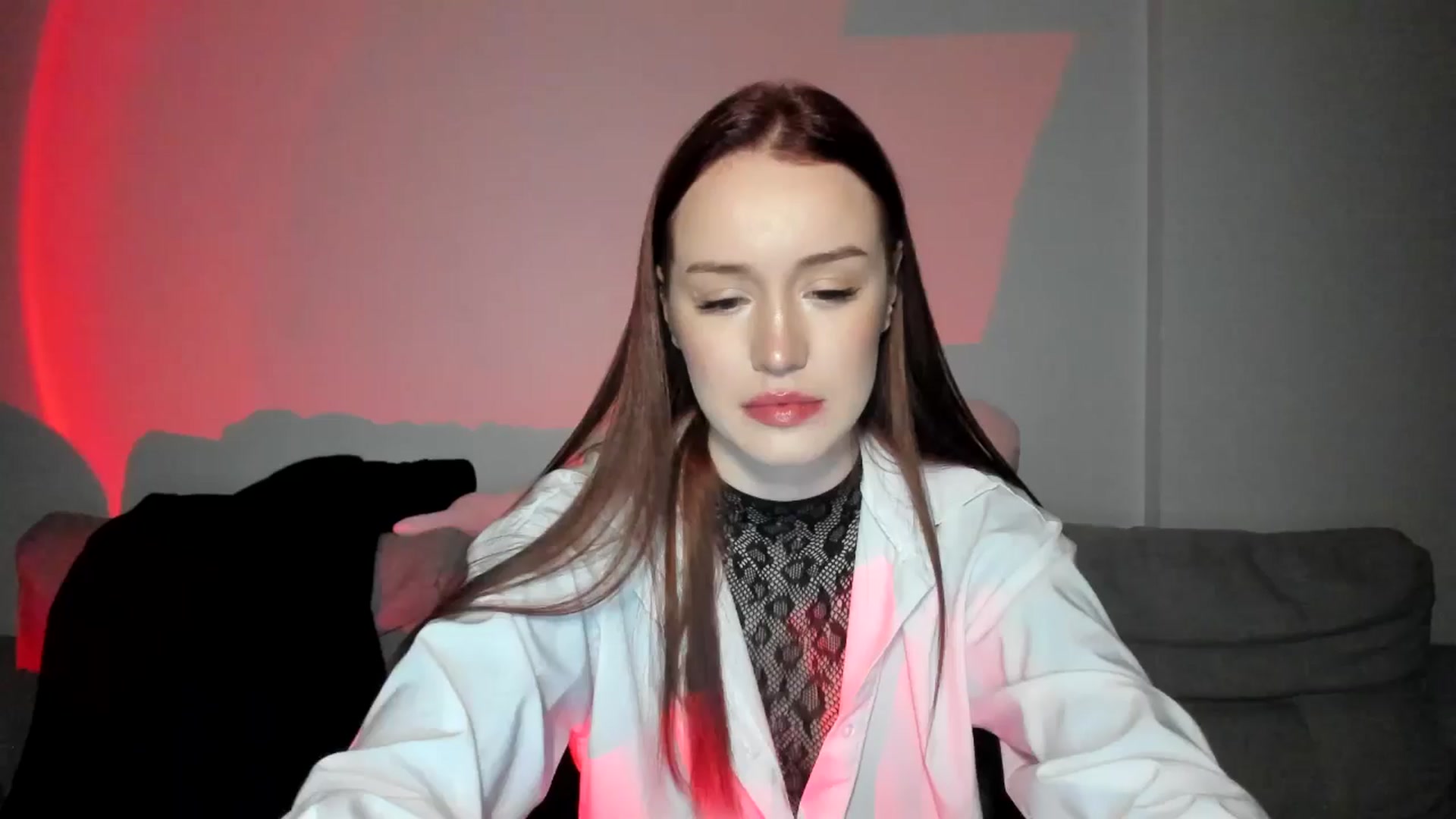 Gallery image thumbnail from IsabellRrose's myfreecams stream on, 04/16/2025, 18:41 image 14 of 20
