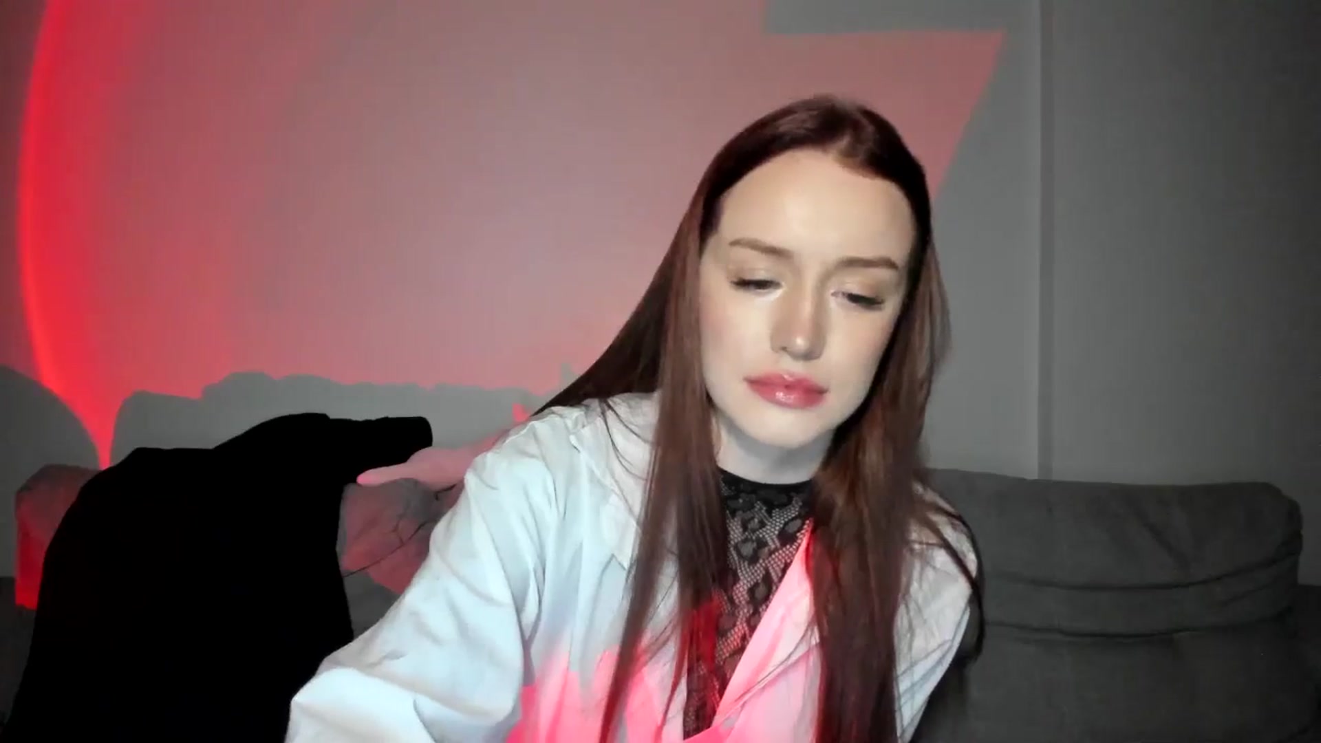 Gallery image thumbnail from IsabellRrose's myfreecams stream on, 04/16/2025, 18:41 image 2 of 20