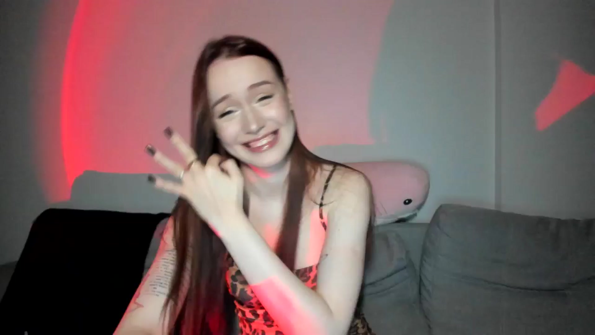 Gallery image thumbnail from IsabellRrose's myfreecams stream on, 04/17/2025, 17:16 image 5 of 20