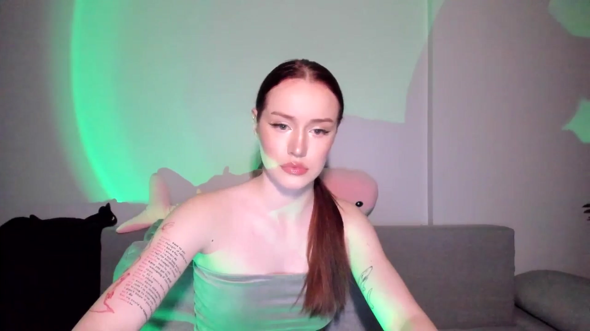 Gallery image thumbnail from IsabellRrose's myfreecams stream on, 04/22/2025, 18:36 image 4 of 20