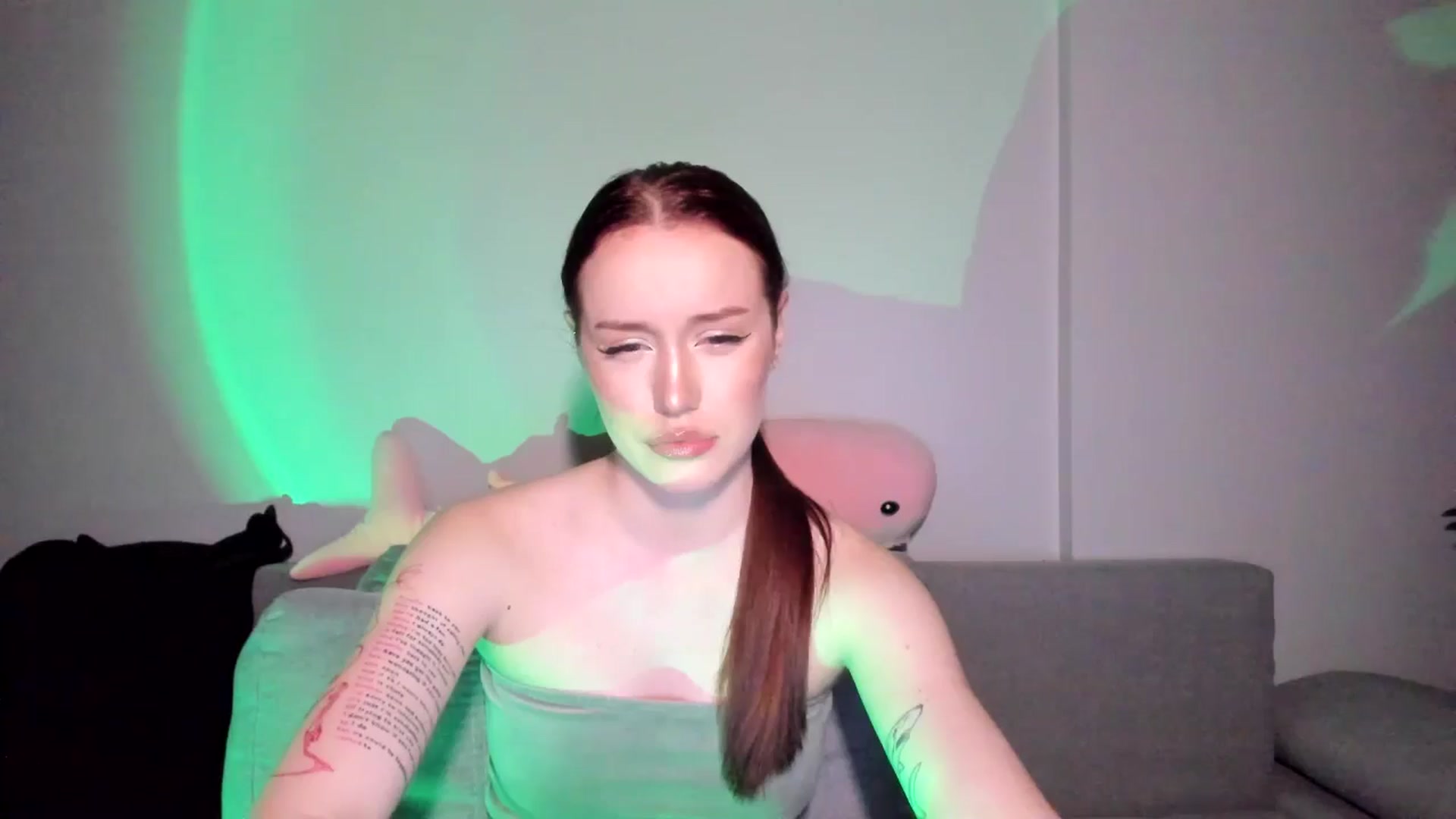 Gallery image thumbnail from IsabellRrose's myfreecams stream on, 04/22/2025, 18:36 image 18 of 20