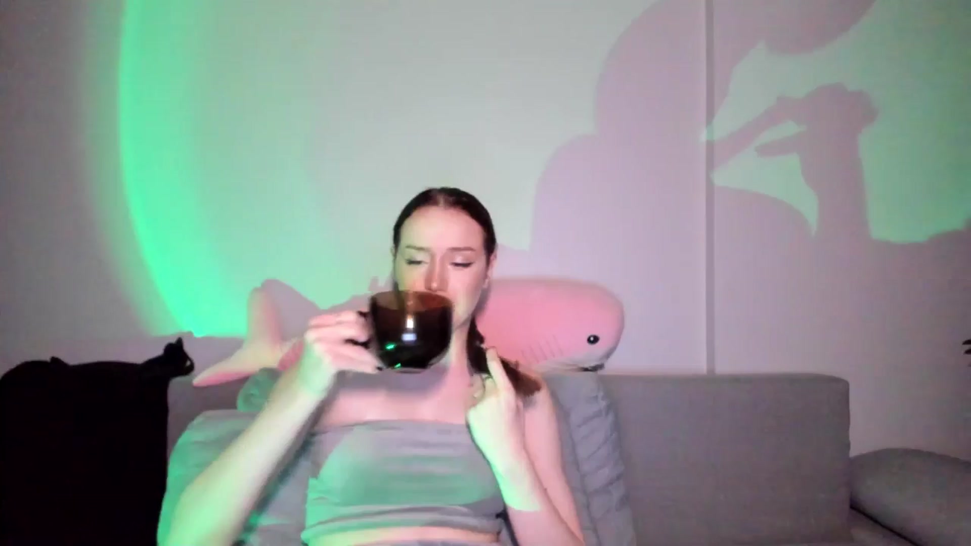 Gallery image thumbnail from IsabellRrose's myfreecams stream on, 04/22/2025, 18:36 image 15 of 20
