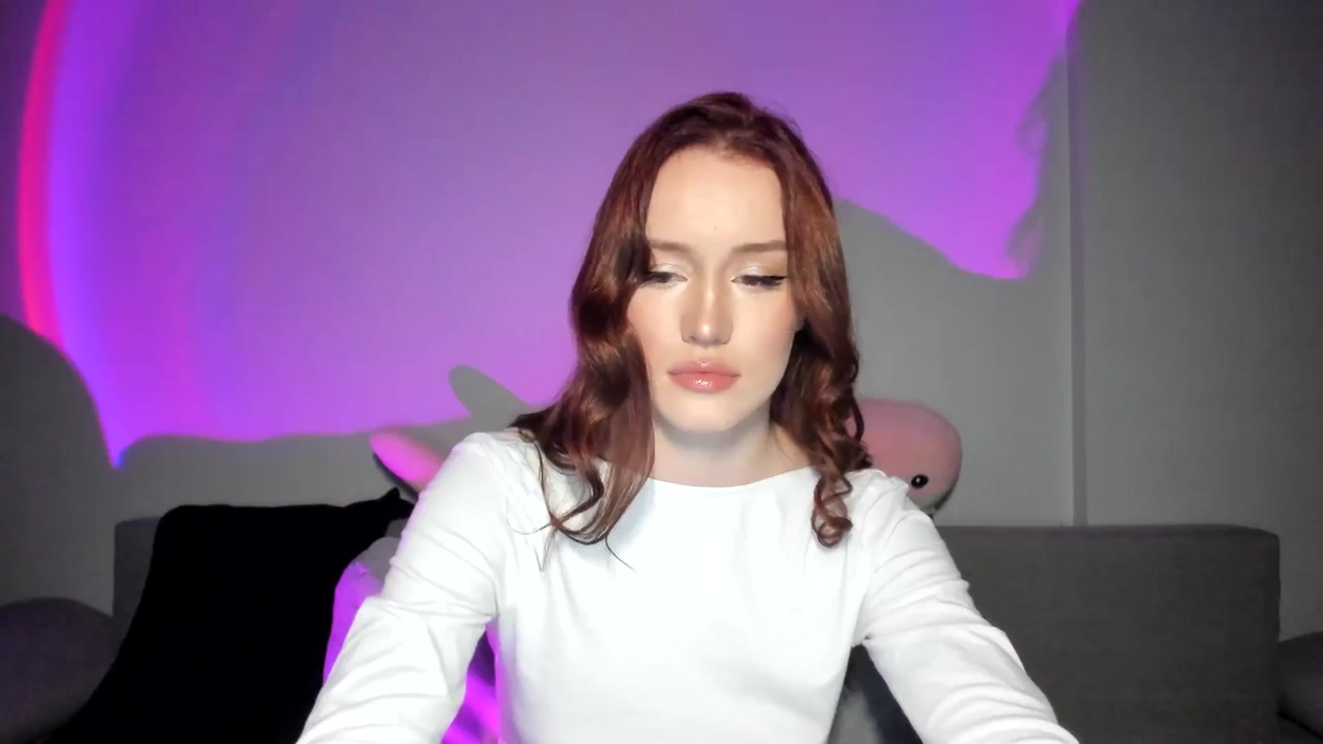 Gallery image thumbnail from IsabellRrose's myfreecams stream on, 04/24/2025, 17:50 image 18 of 20