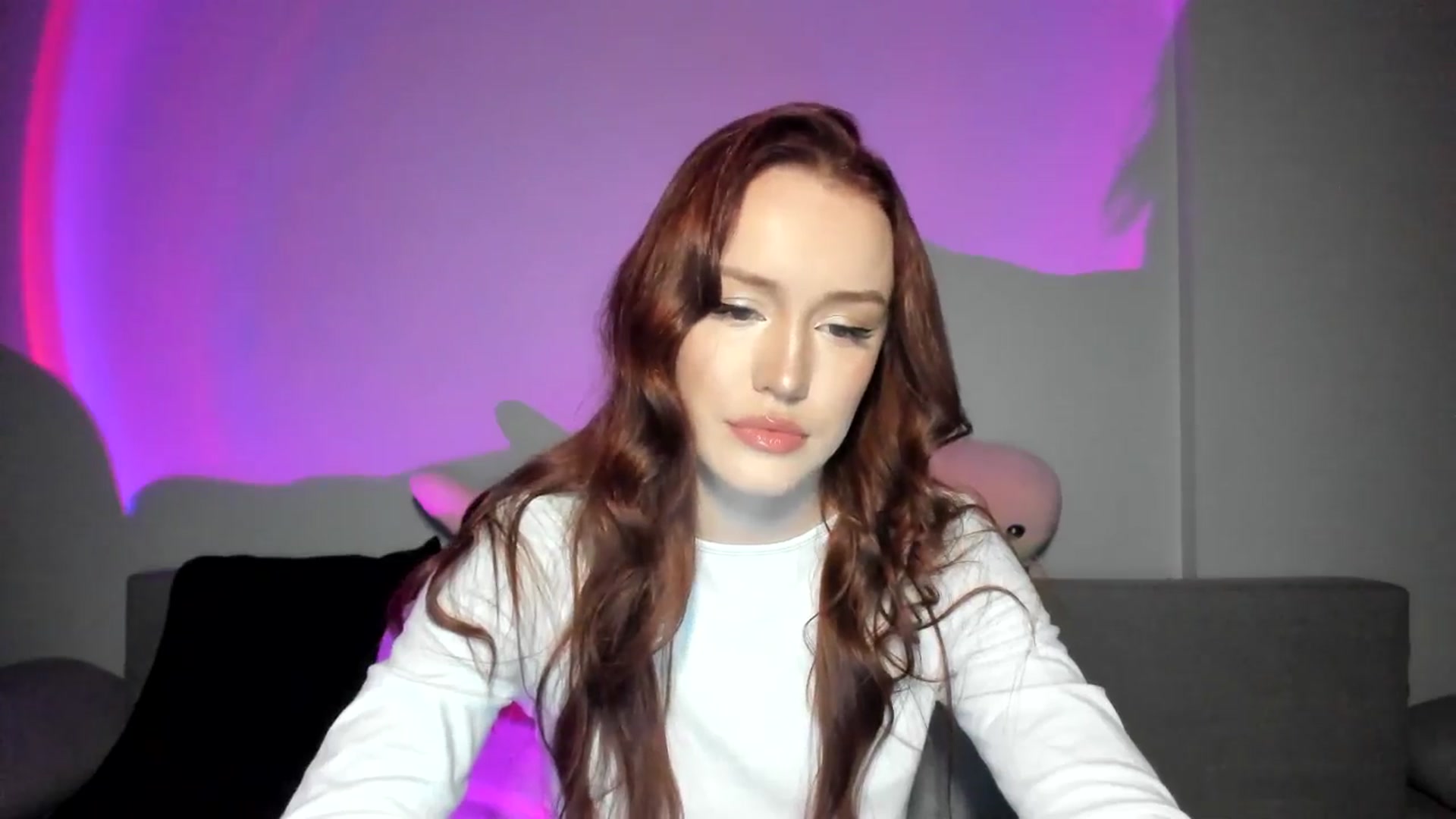 Gallery image thumbnail from IsabellRrose's myfreecams stream on, 04/24/2025, 17:50 image 4 of 20