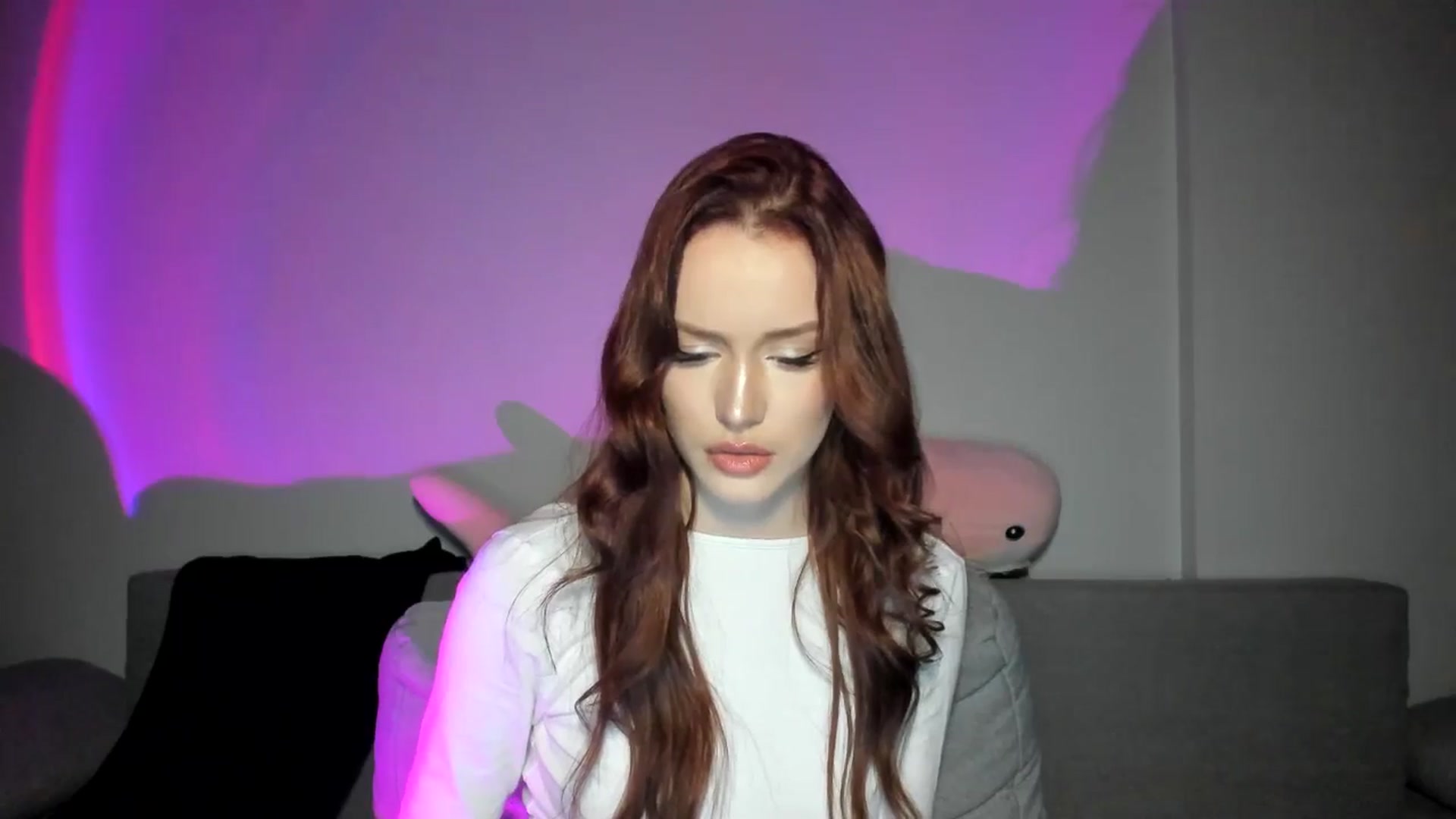 Gallery image thumbnail from IsabellRrose's myfreecams stream on, 04/24/2025, 17:50 image 8 of 20