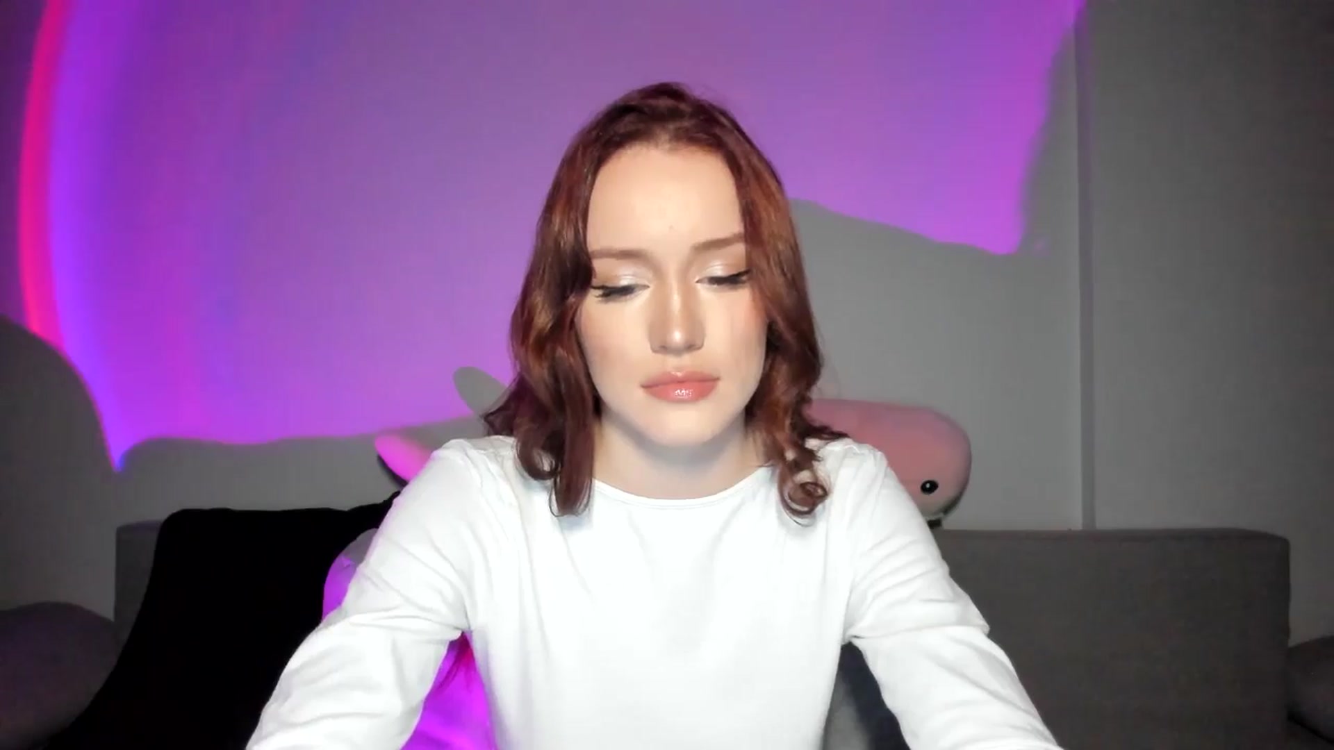 Gallery image thumbnail from IsabellRrose's myfreecams stream on, 04/24/2025, 17:50 image 15 of 20