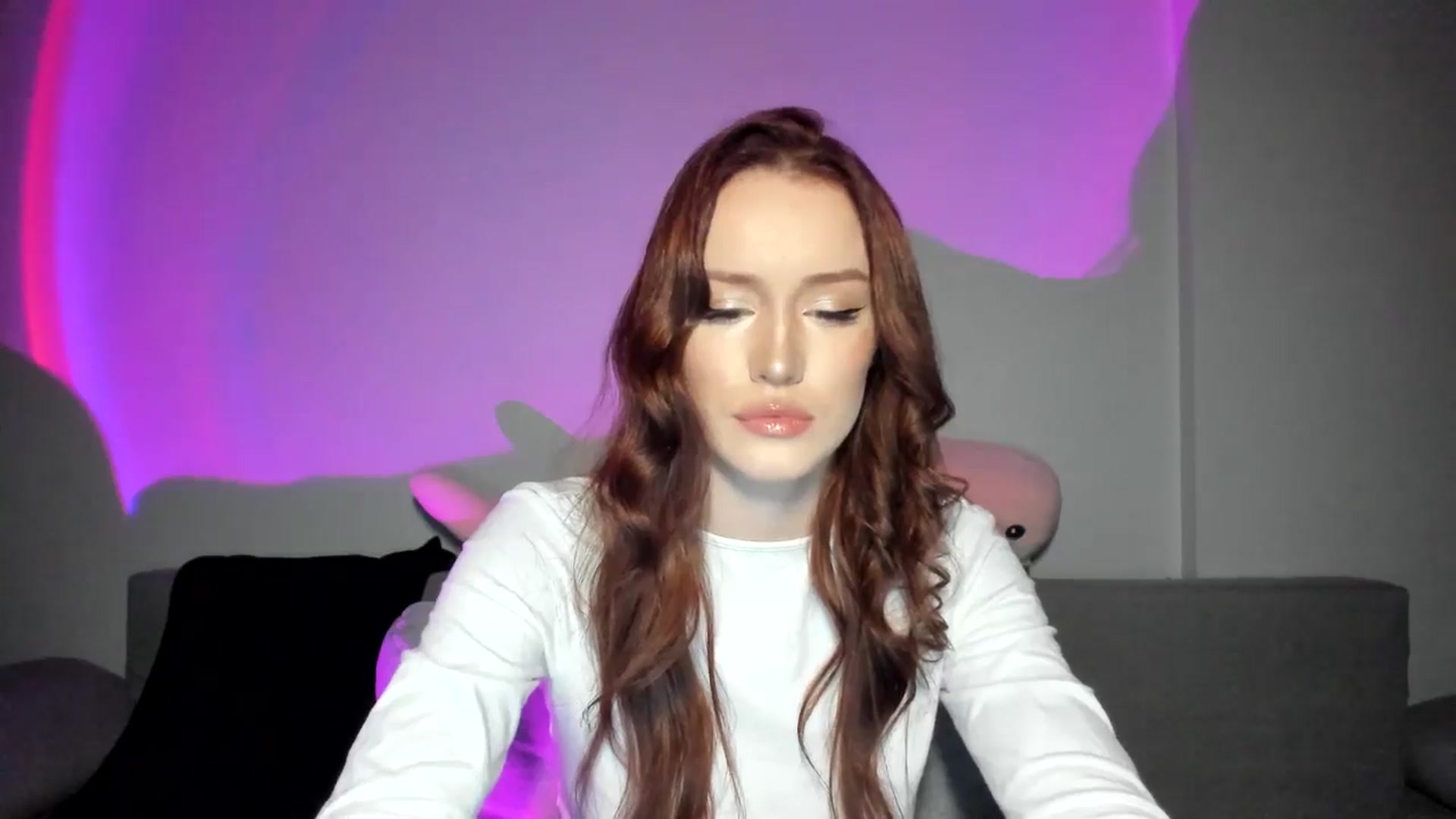 Gallery image thumbnail from IsabellRrose's myfreecams stream on, 04/24/2025, 17:50 image 11 of 20