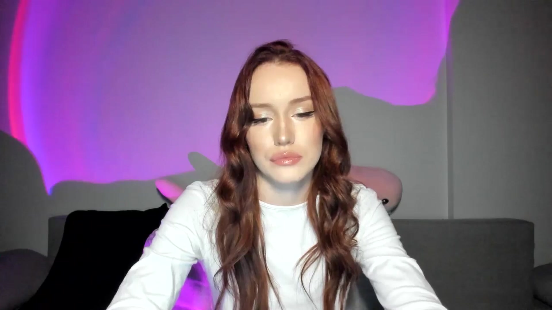 Gallery image thumbnail from IsabellRrose's myfreecams stream on, 04/24/2025, 17:50 image 13 of 20
