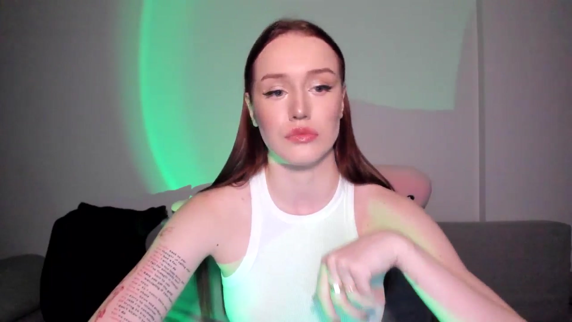 Gallery image thumbnail from IsabellRrose's myfreecams stream on, 04/26/2025, 17:04 image 8 of 20