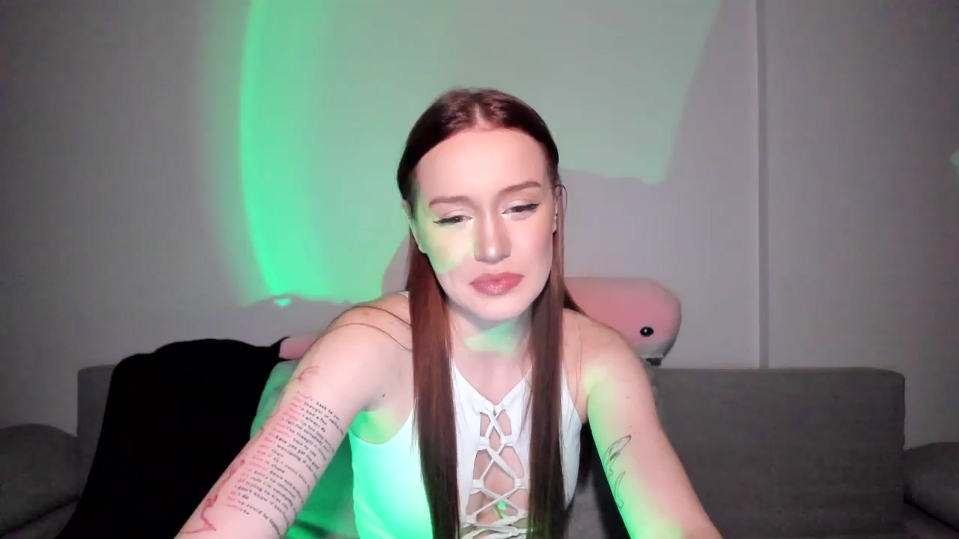 Gallery image thumbnail from IsabellRrose's myfreecams stream on, 04/27/2025, 17:23 image 12 of 20