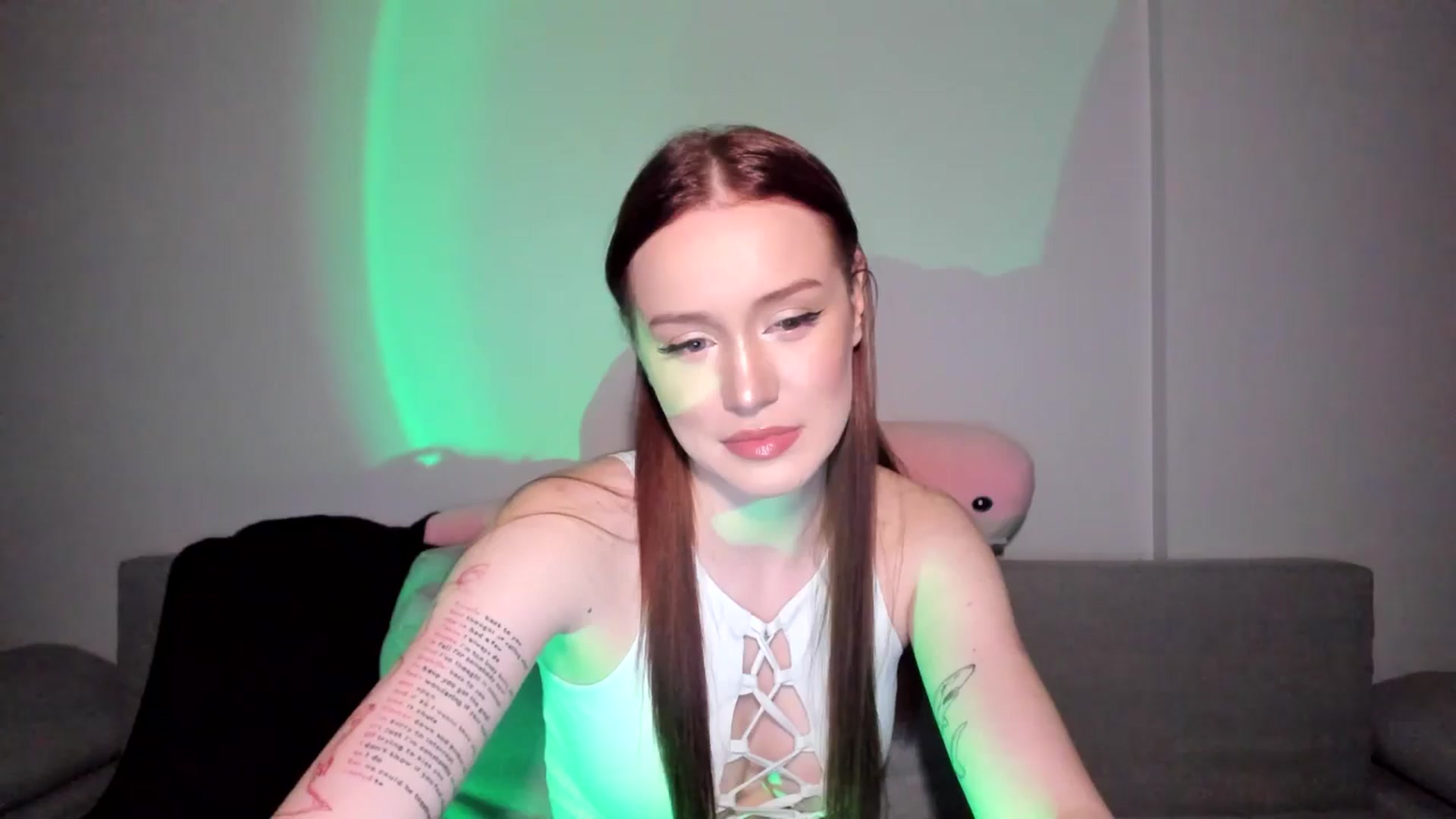 Gallery image thumbnail from IsabellRrose's myfreecams stream on, 04/27/2025, 17:23 image 13 of 20