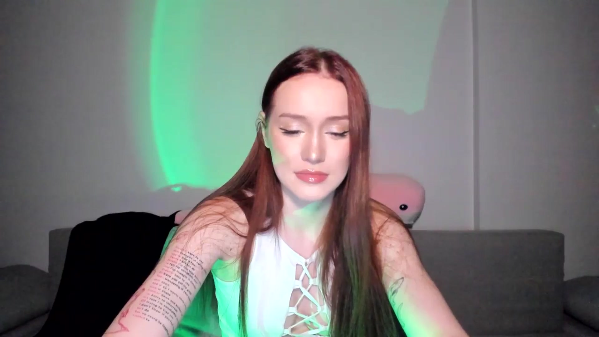Gallery image thumbnail from IsabellRrose's myfreecams stream on, 04/27/2025, 17:23 image 3 of 20