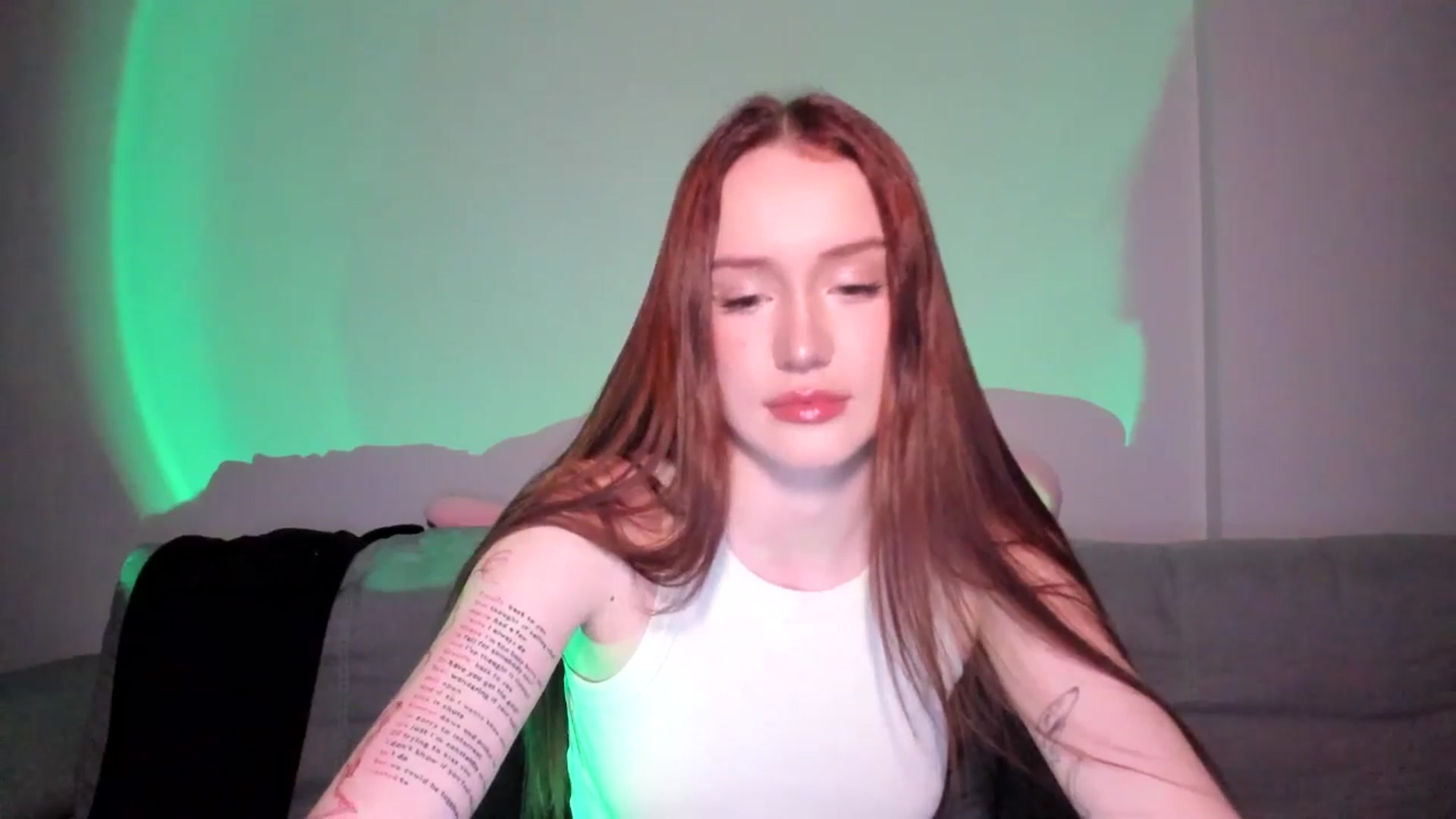 Gallery image thumbnail from IsabellRrose's myfreecams stream on, 04/30/2025, 16:35 image 12 of 20