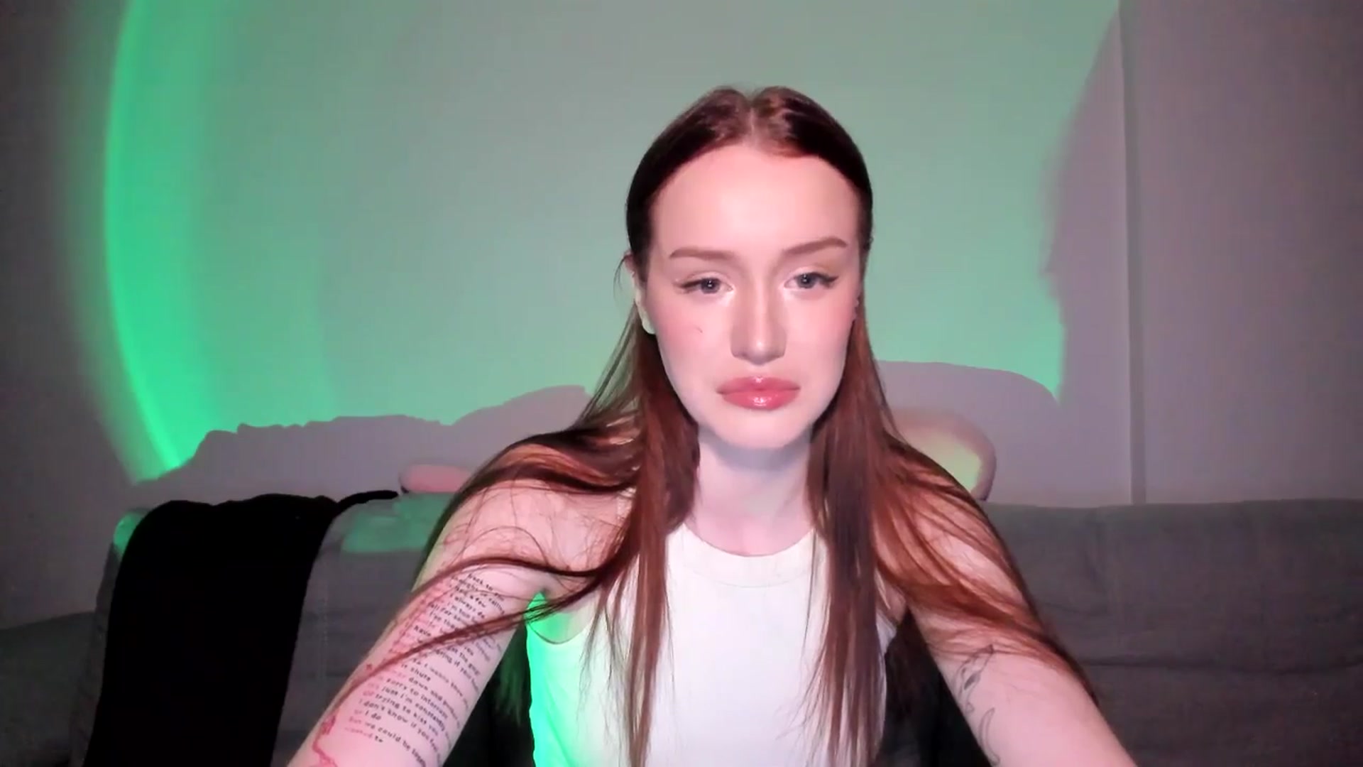 Gallery image thumbnail from IsabellRrose's myfreecams stream on, 04/30/2025, 16:35 image 13 of 20