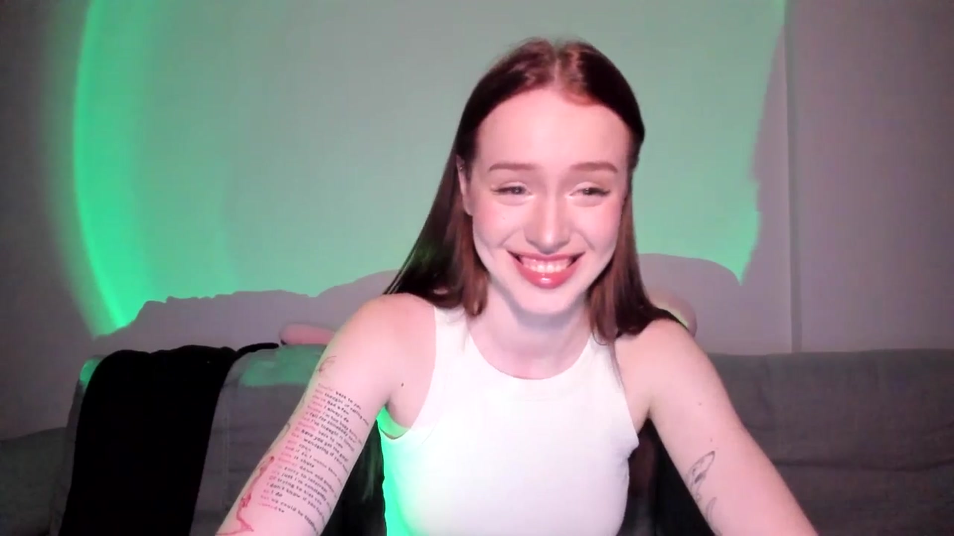 Gallery image thumbnail from IsabellRrose's myfreecams stream on, 04/30/2025, 16:35 image 10 of 20