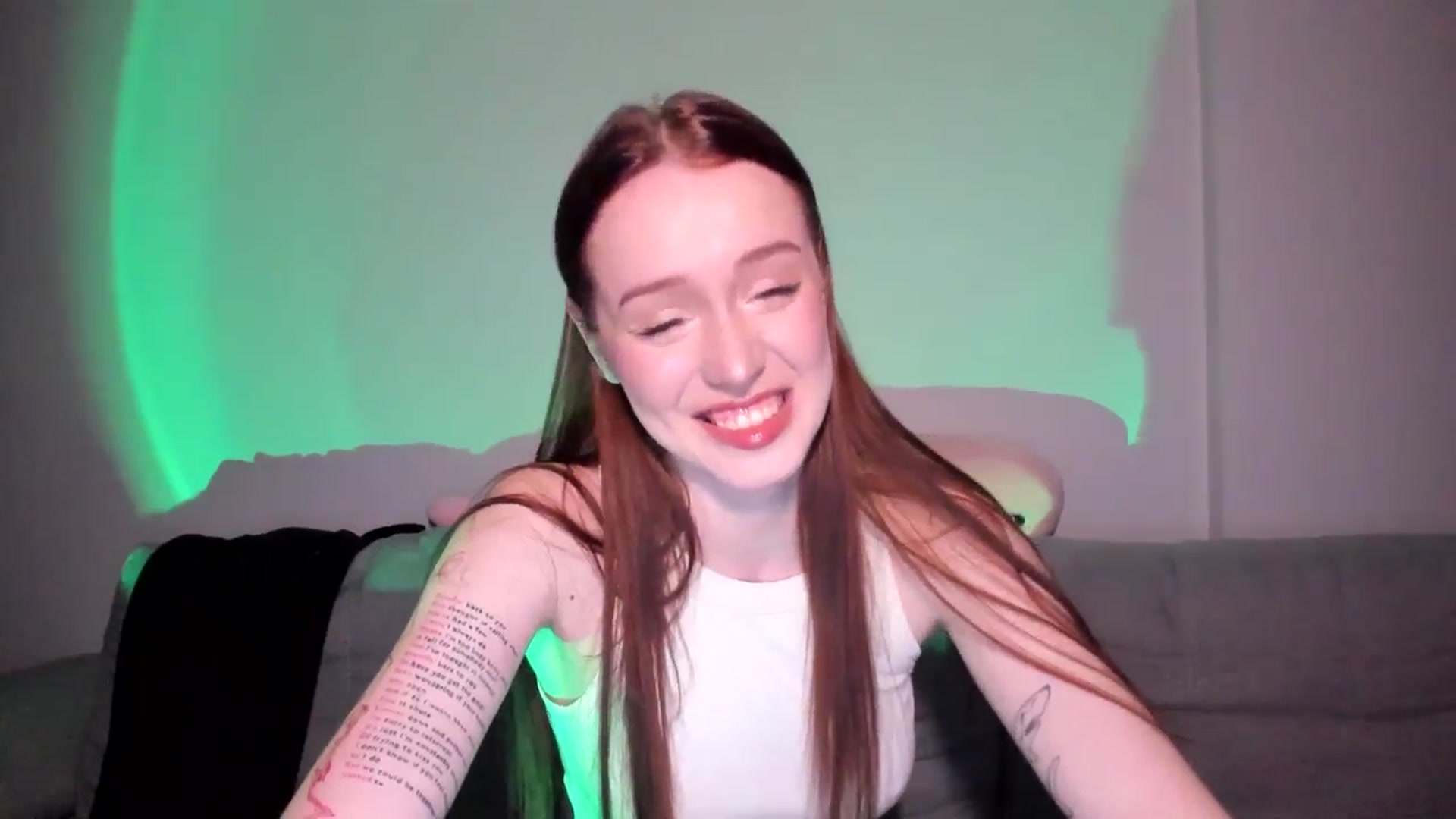 Gallery image thumbnail from IsabellRrose's myfreecams stream on, 04/30/2025, 16:35 image 16 of 20