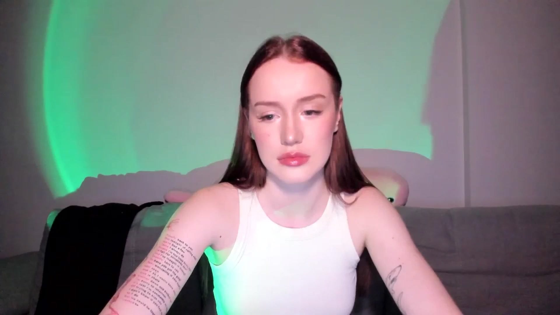 Gallery image thumbnail from IsabellRrose's myfreecams stream on, 04/30/2025, 16:35 image 6 of 20