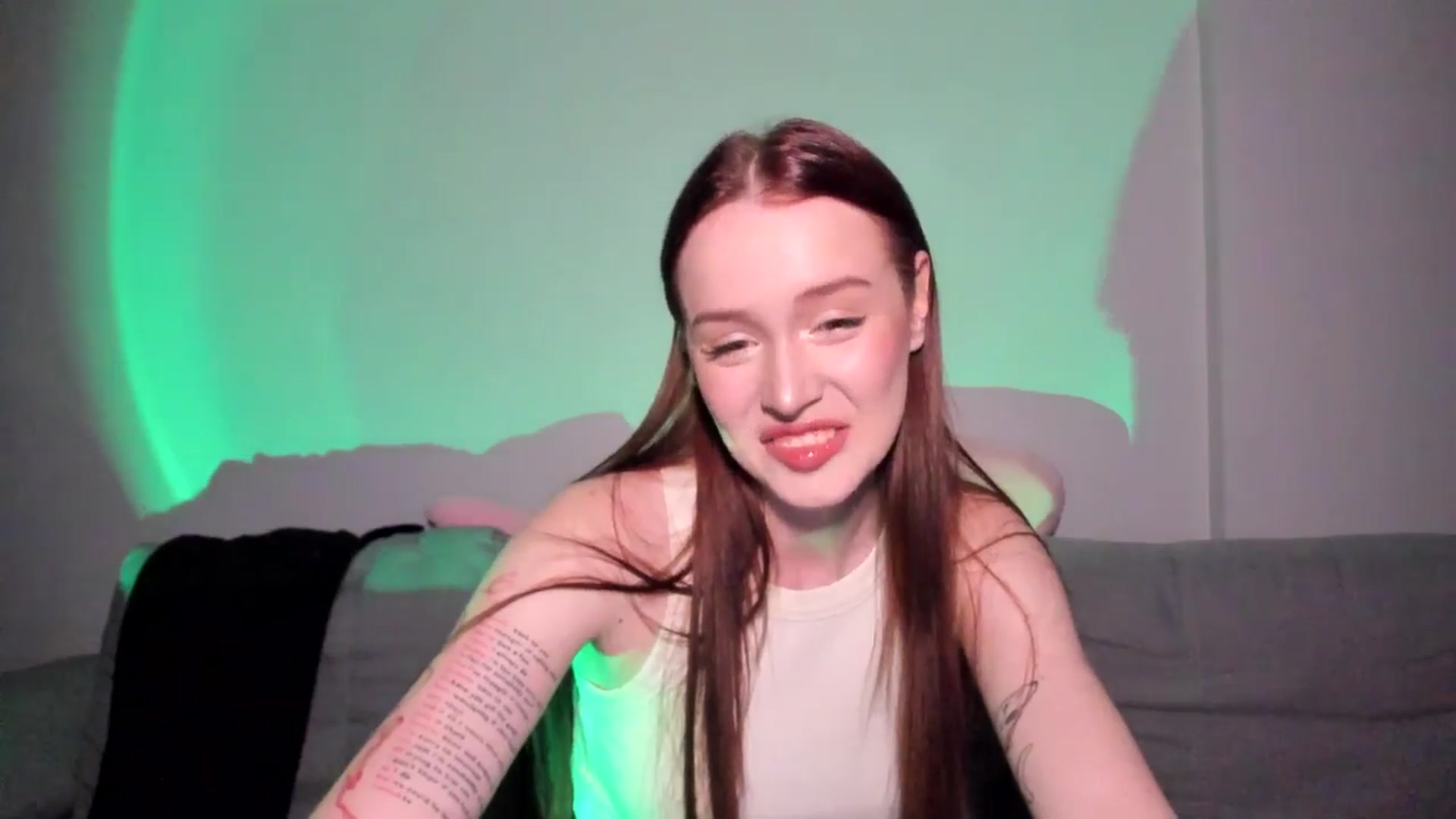Gallery image thumbnail from IsabellRrose's myfreecams stream on, 04/30/2025, 16:35 image 17 of 20