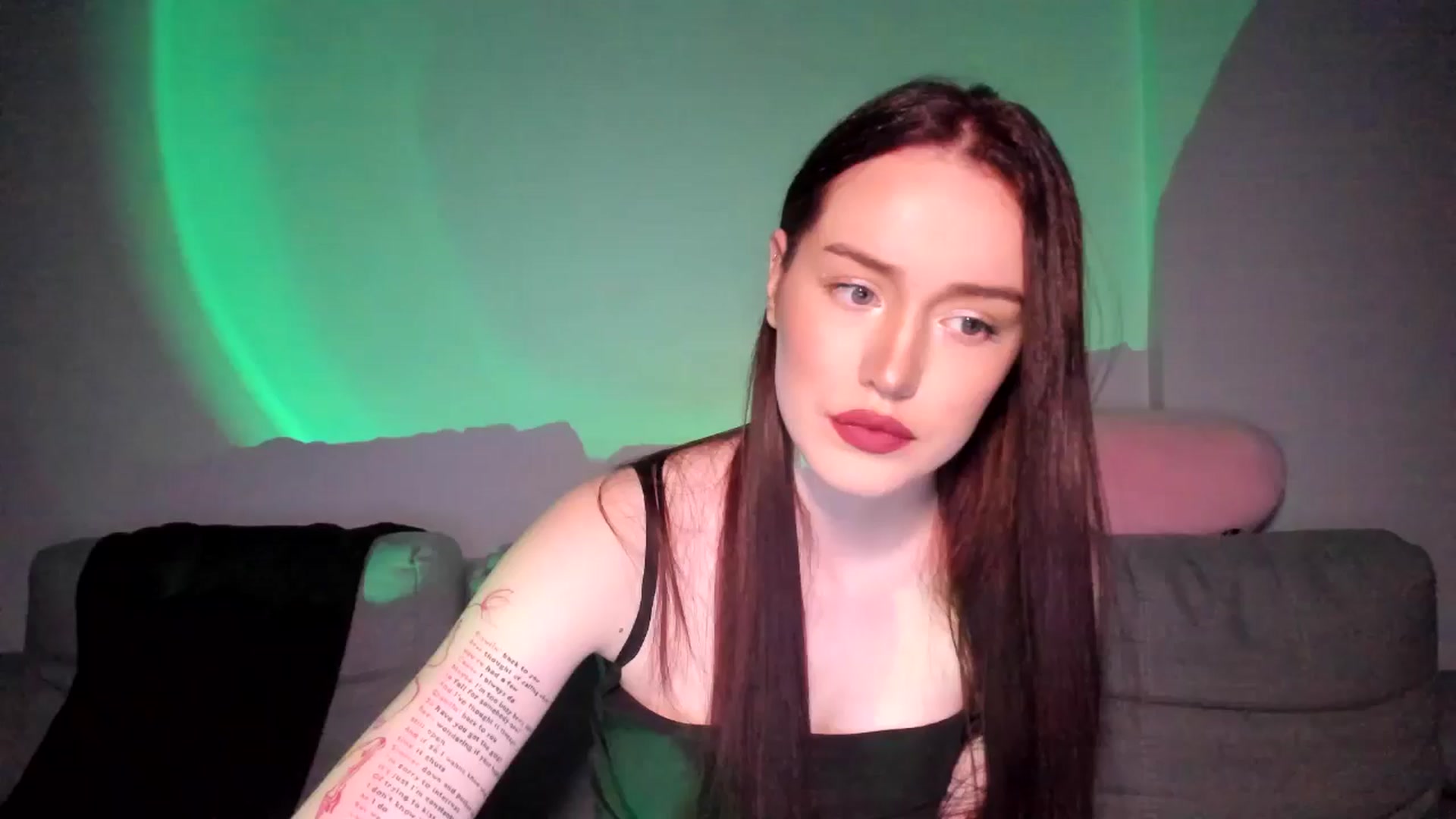 Gallery image thumbnail from IsabellRrose's myfreecams stream on, 05/21/2025, 17:41 image 11 of 20