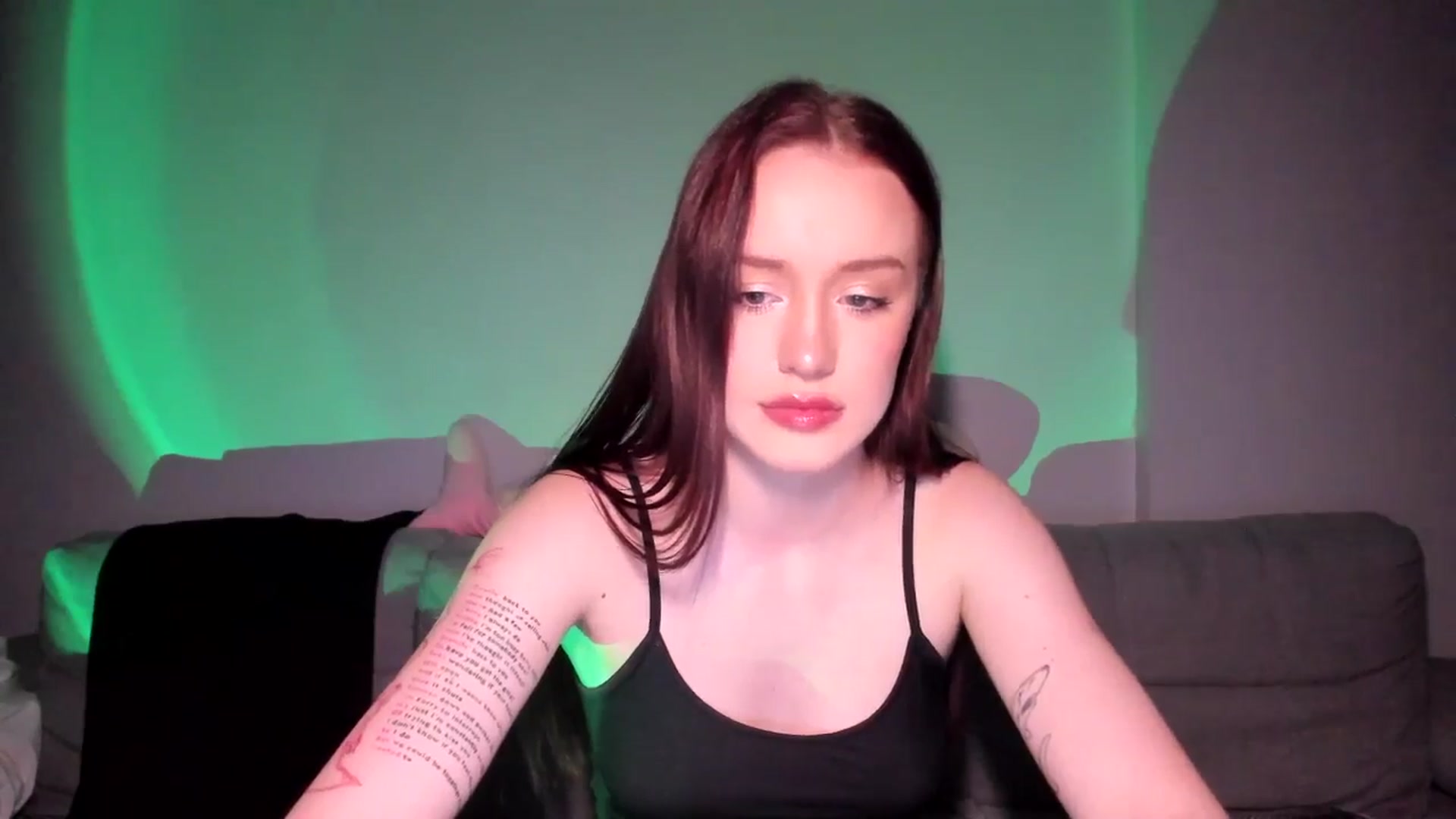 Gallery image thumbnail from IsabellRrose's myfreecams stream on, 06/08/2025, 17:36 image 13 of 20