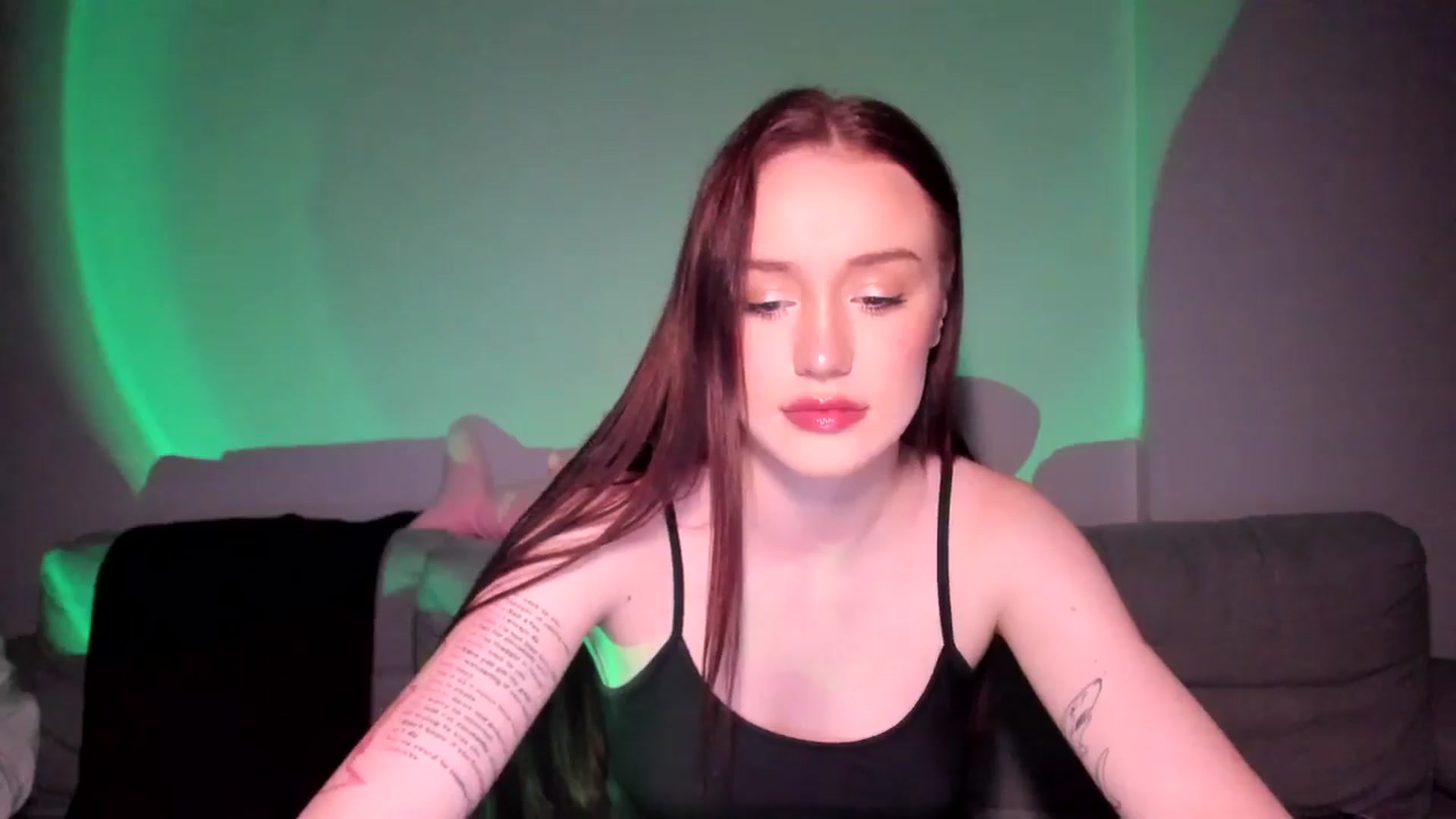 Gallery image thumbnail from IsabellRrose's myfreecams stream on, 06/08/2025, 17:36 image 11 of 20