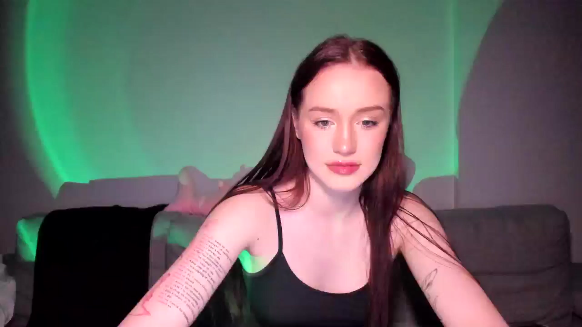 Gallery image thumbnail from IsabellRrose's myfreecams stream on, 06/08/2025, 17:57 image 11 of 20