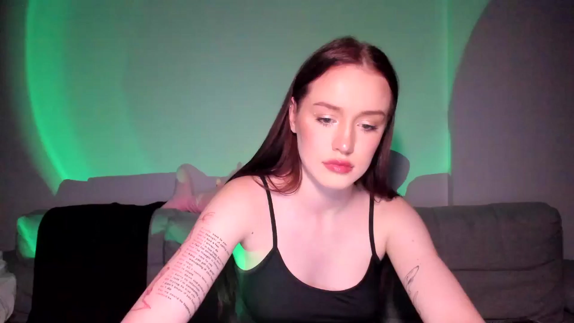 Gallery image thumbnail from IsabellRrose's myfreecams stream on, 06/08/2025, 17:57 image 6 of 20