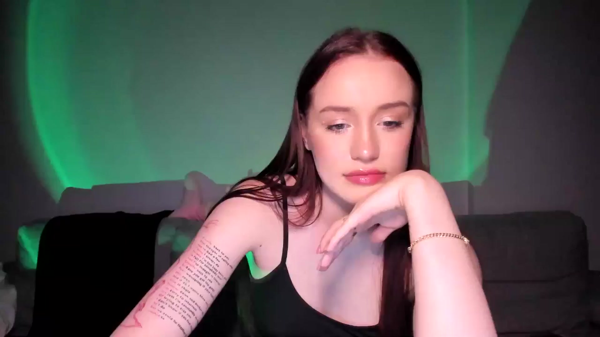 Gallery image thumbnail from IsabellRrose's myfreecams stream on, 06/08/2025, 17:57 image 12 of 20
