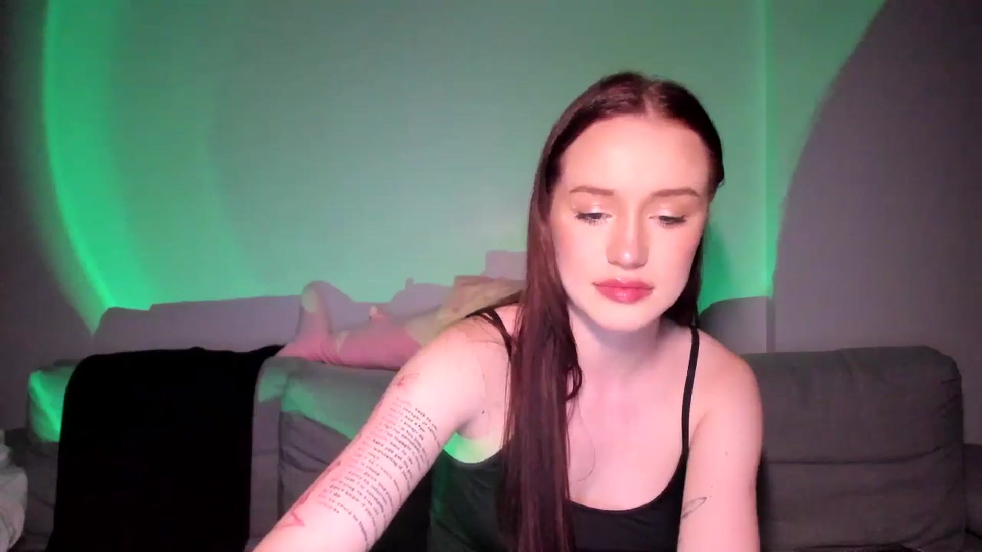 Gallery image thumbnail from IsabellRrose's myfreecams stream on, 06/08/2025, 18:17 image 6 of 20