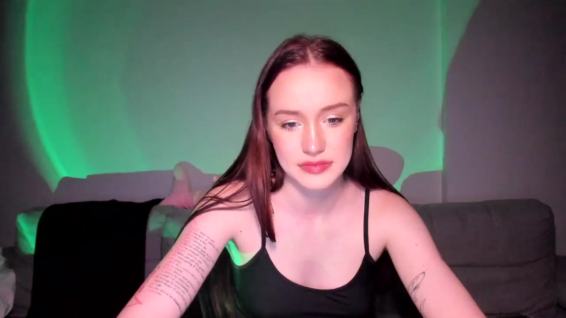 Gallery image thumbnail from IsabellRrose's myfreecams stream on, 06/08/2025, 18:17 image 14 of 20