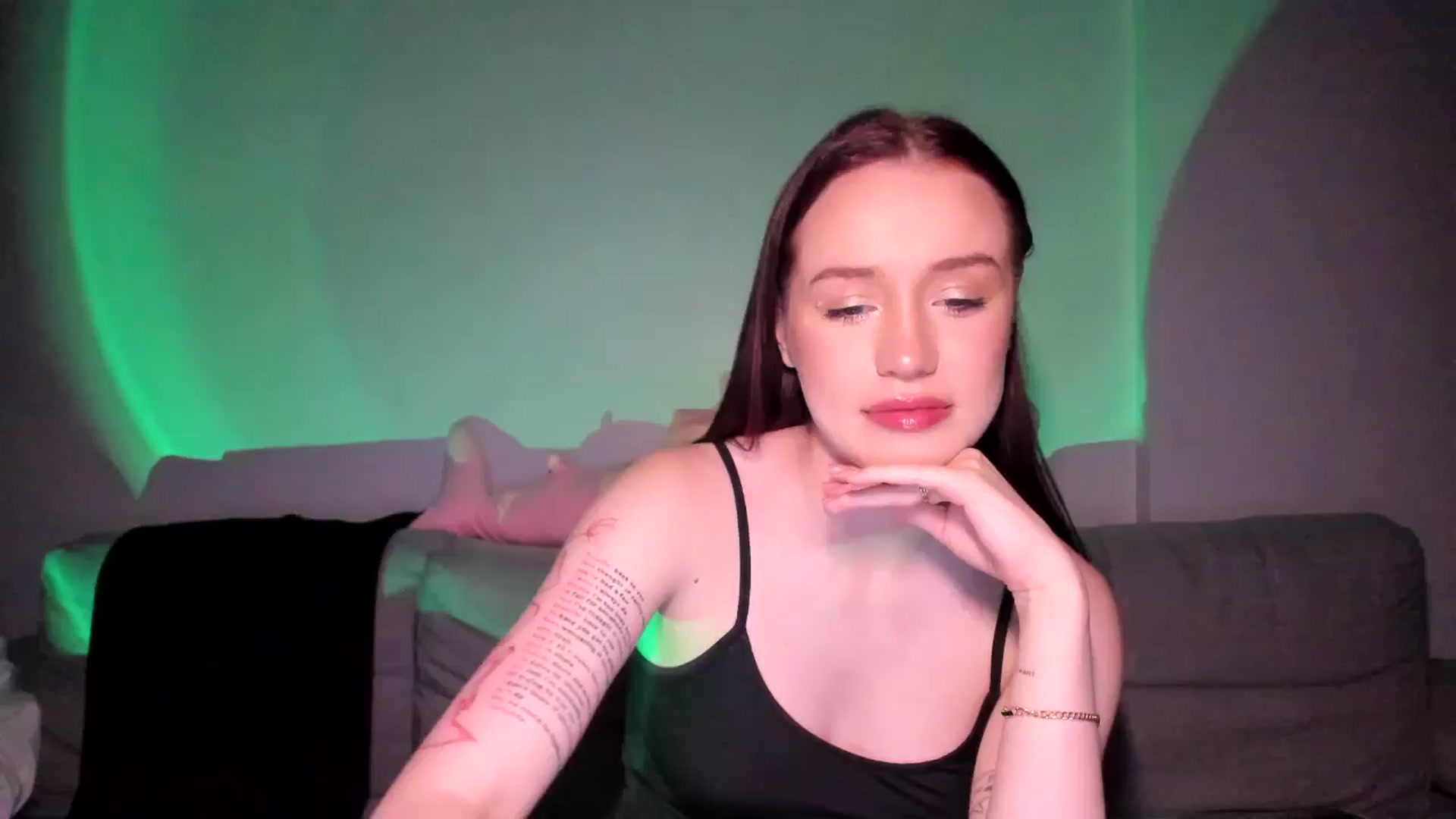 Gallery image thumbnail from IsabellRrose's myfreecams stream on, 06/08/2025, 18:17 image 9 of 20