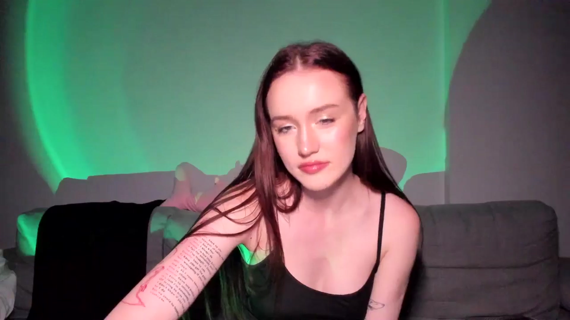 Gallery image thumbnail from IsabellRrose's myfreecams stream on, 06/08/2025, 18:17 image 15 of 20